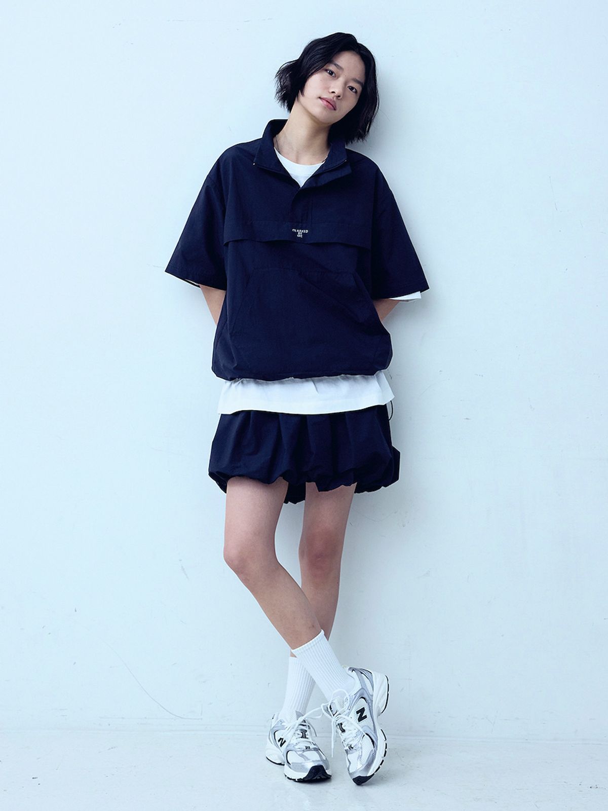 엘유브이엠(LUVM) LETTERING ANORAK ZIP-UP_NAVY