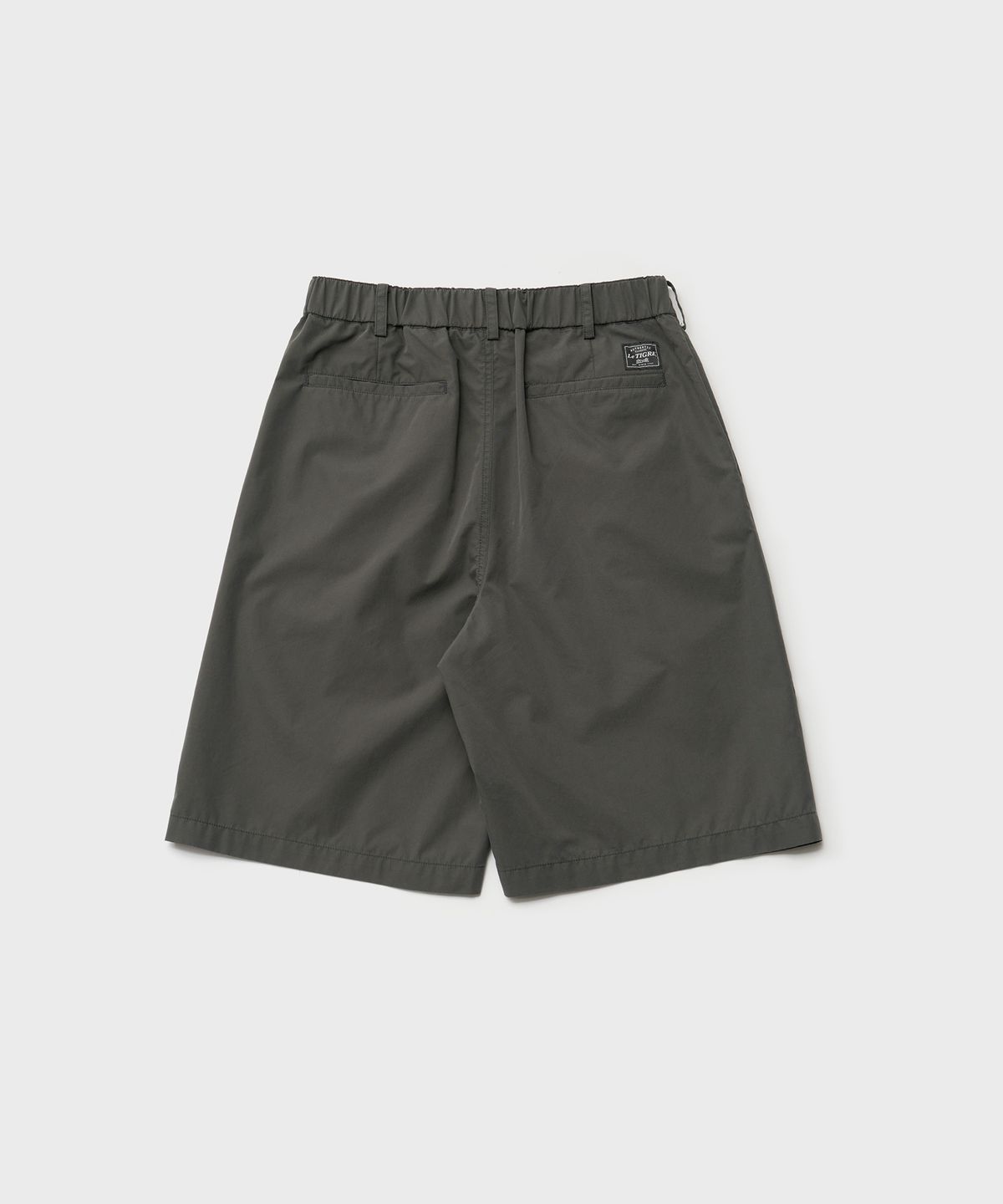 르티그레(LE TIGRE) Two Tuck Banded Shorts (Graphite)