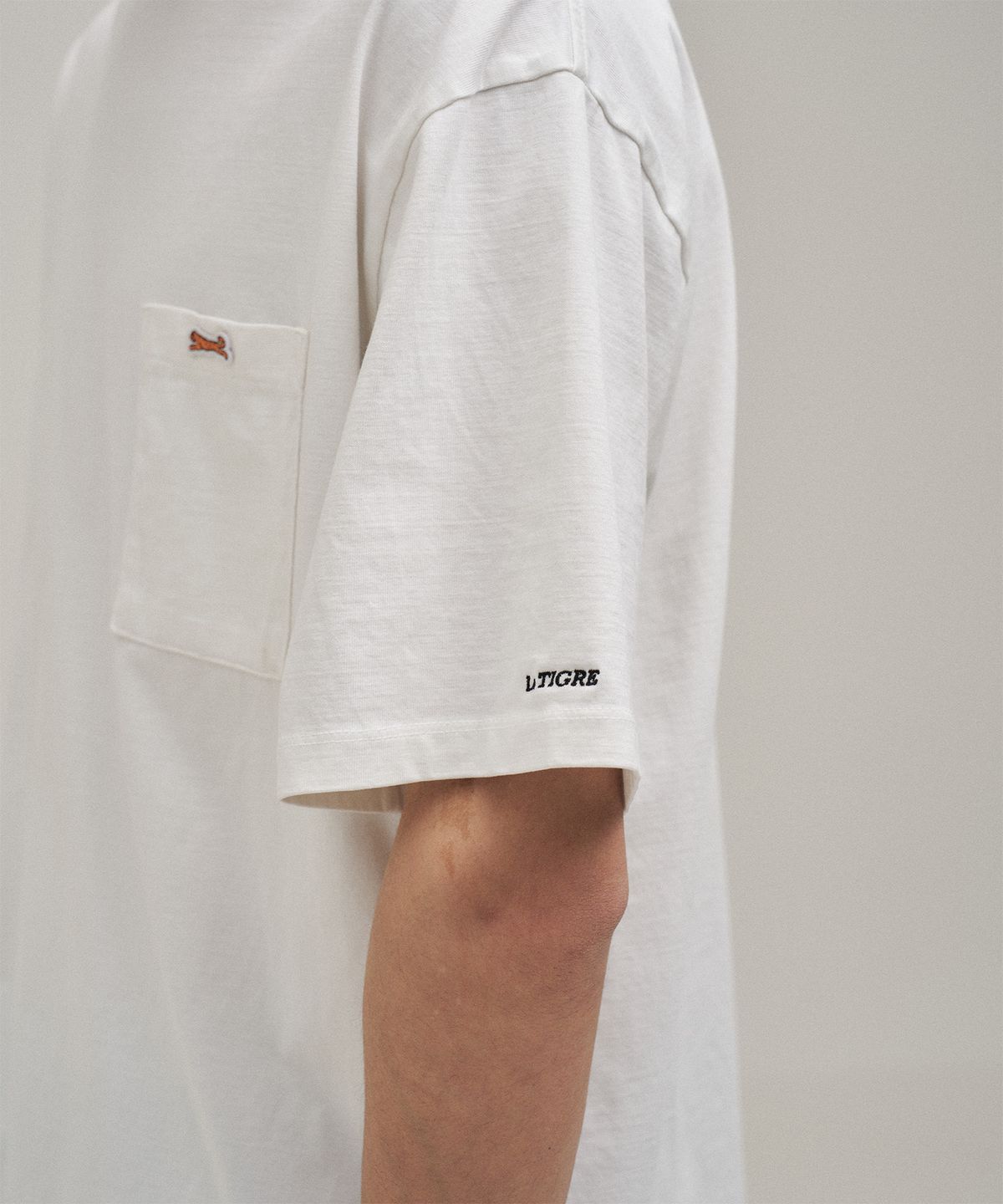 르티그레(LE TIGRE) Classic Pocket T-shirts (Off White)