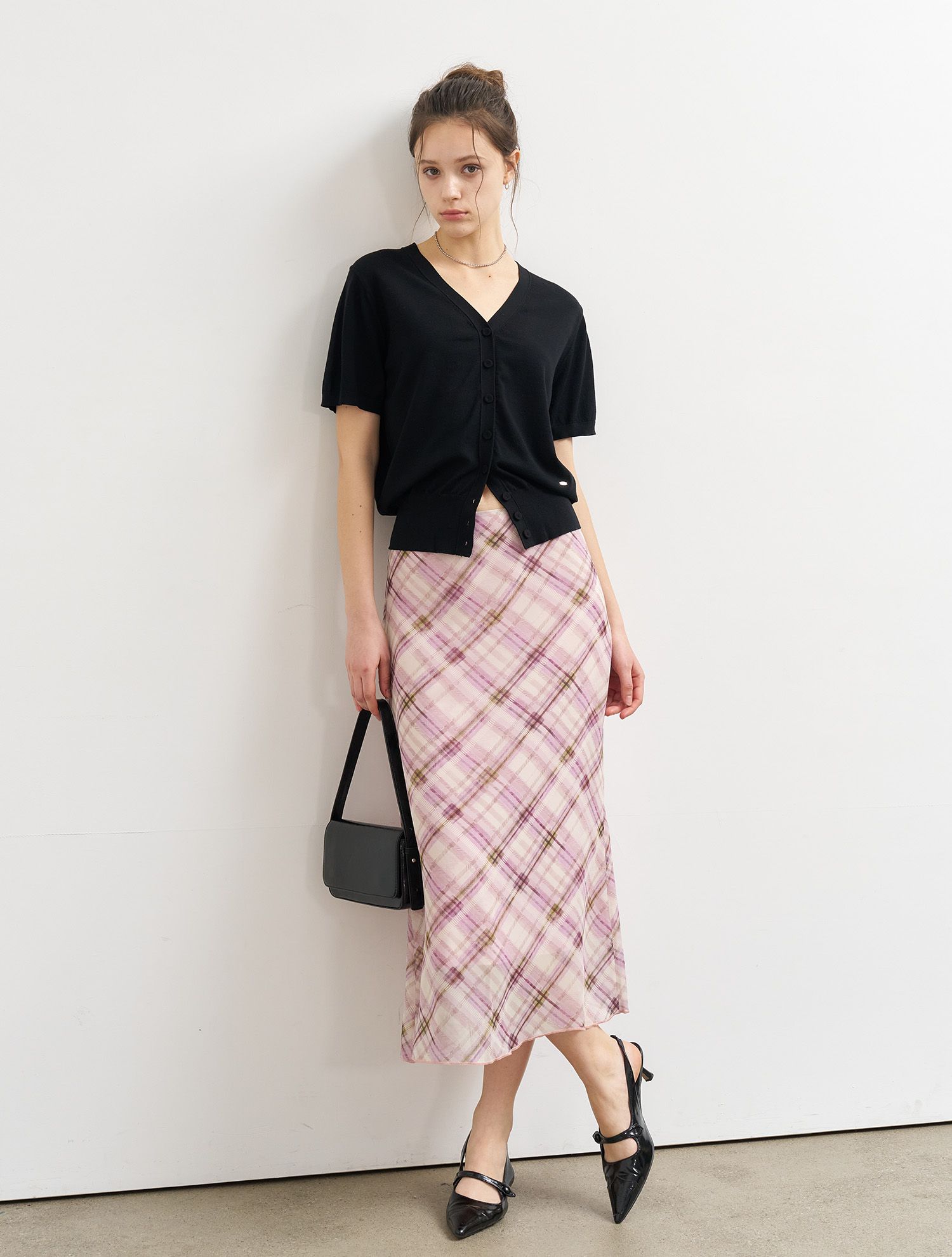 MUSINSA | GENERAL IDEA Tencel Easy Half Cardigan [BLACK