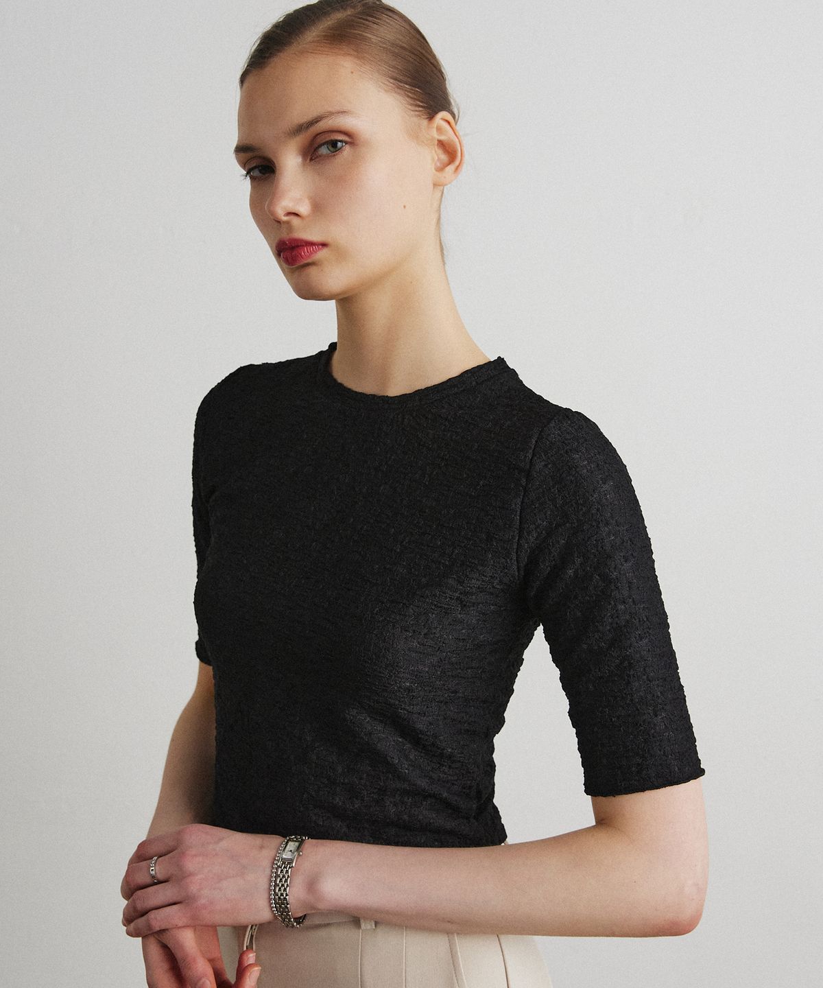 아흐레(AHRE) SEREIN LACE T-SHIRT_BLACK