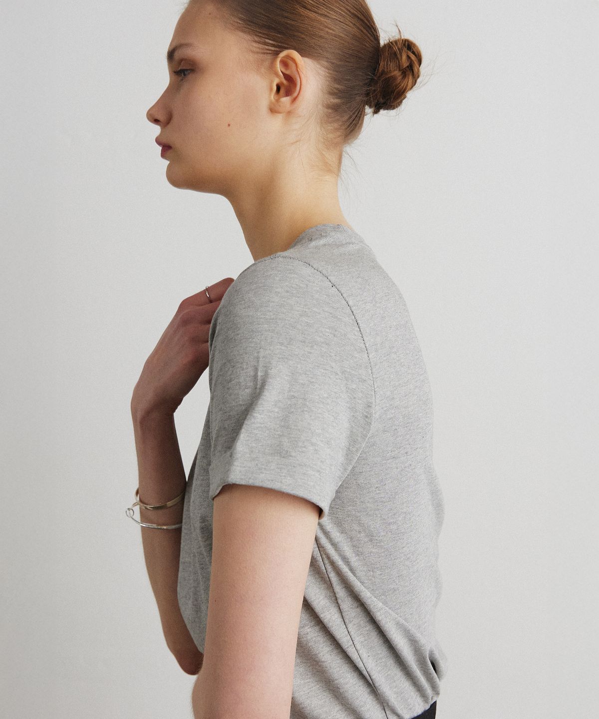 아흐레(AHRE) COTTON ROLL-UP T-SHIRT_MELANGE