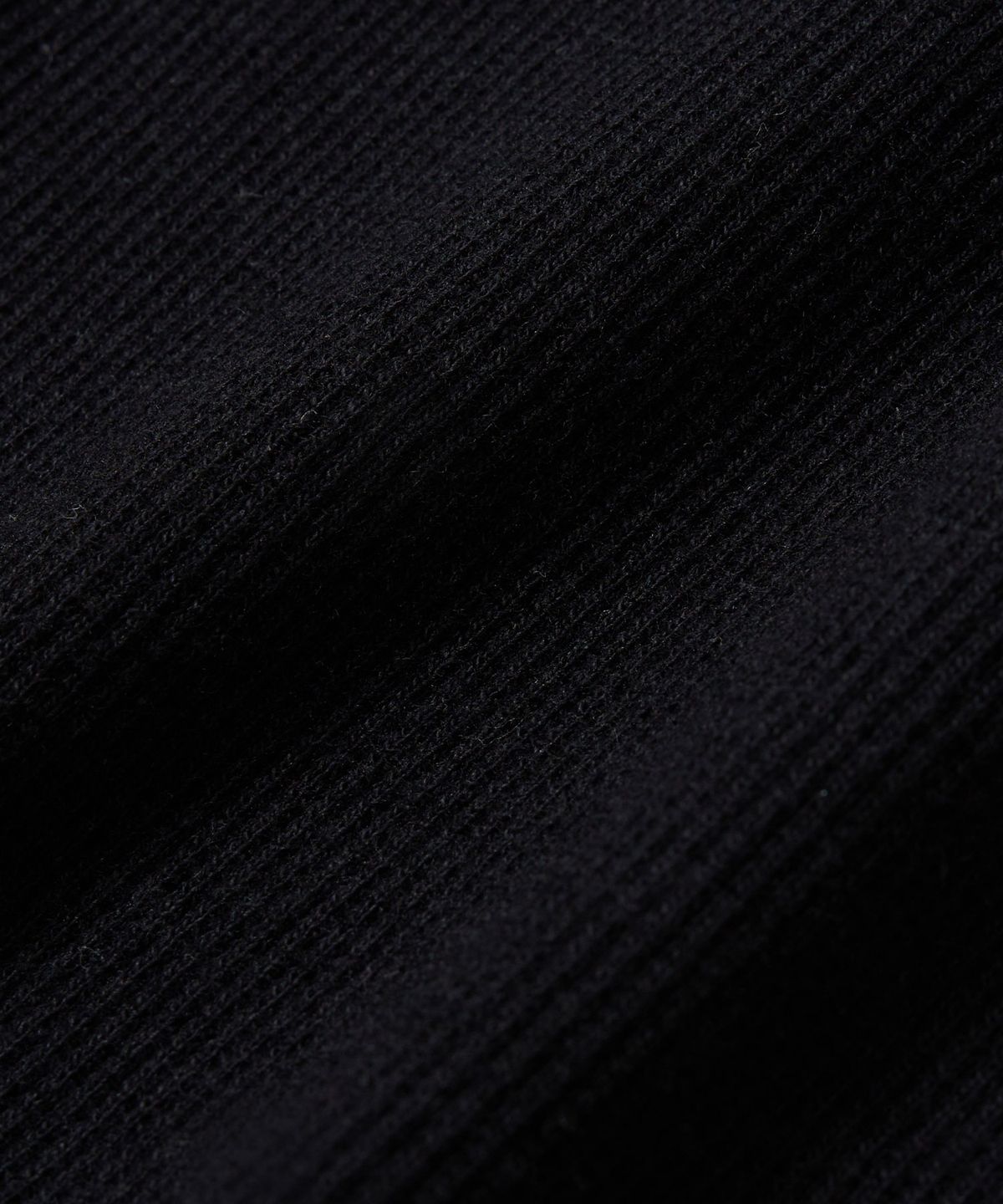 브라운브레스(BROWNBREATH) W TAG FRICE SLEEVELESS - BLACK