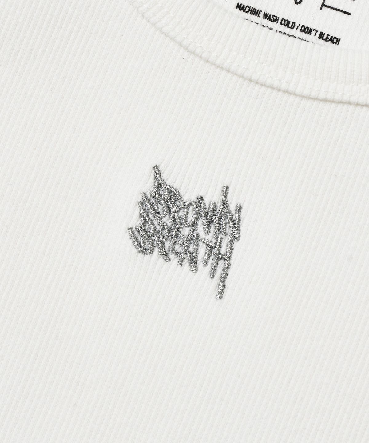 브라운브레스(BROWNBREATH) W TAG FRICE SLEEVELESS - WHITE