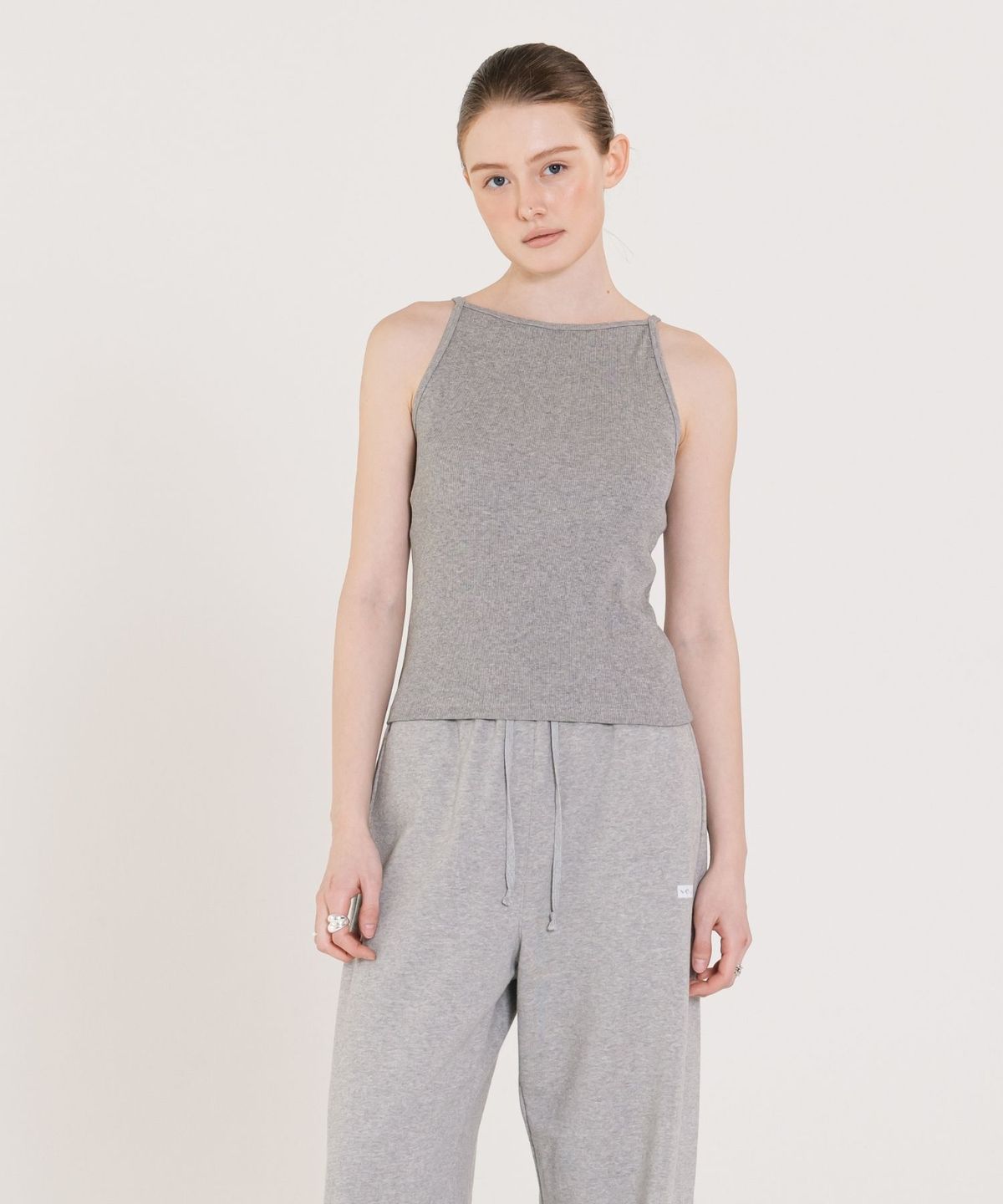 인지액티브(INJIACTIVE) Ribbed Boat neck sleeveless 그레이