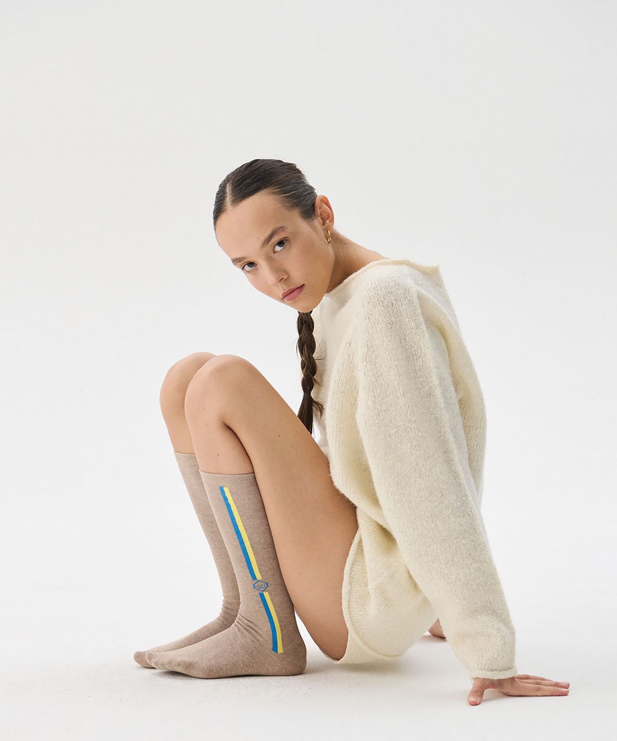 분더캄머(WNDERKAMMER) Logo Socks_Light Beige(로고삭스)