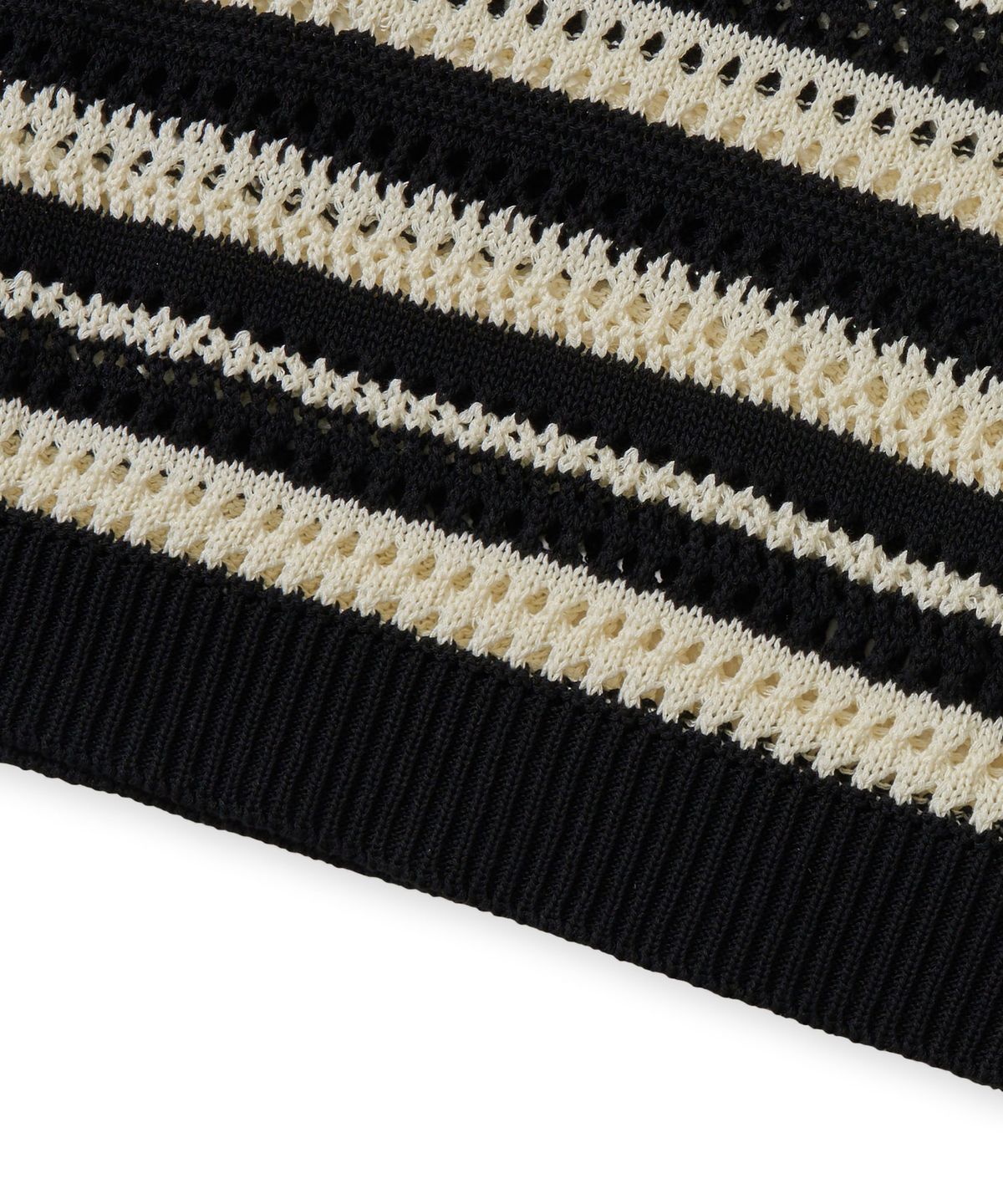 브라운브레스(BROWNBREATH) STRIPE PUNCHING COLLAR KNIT - BLACK