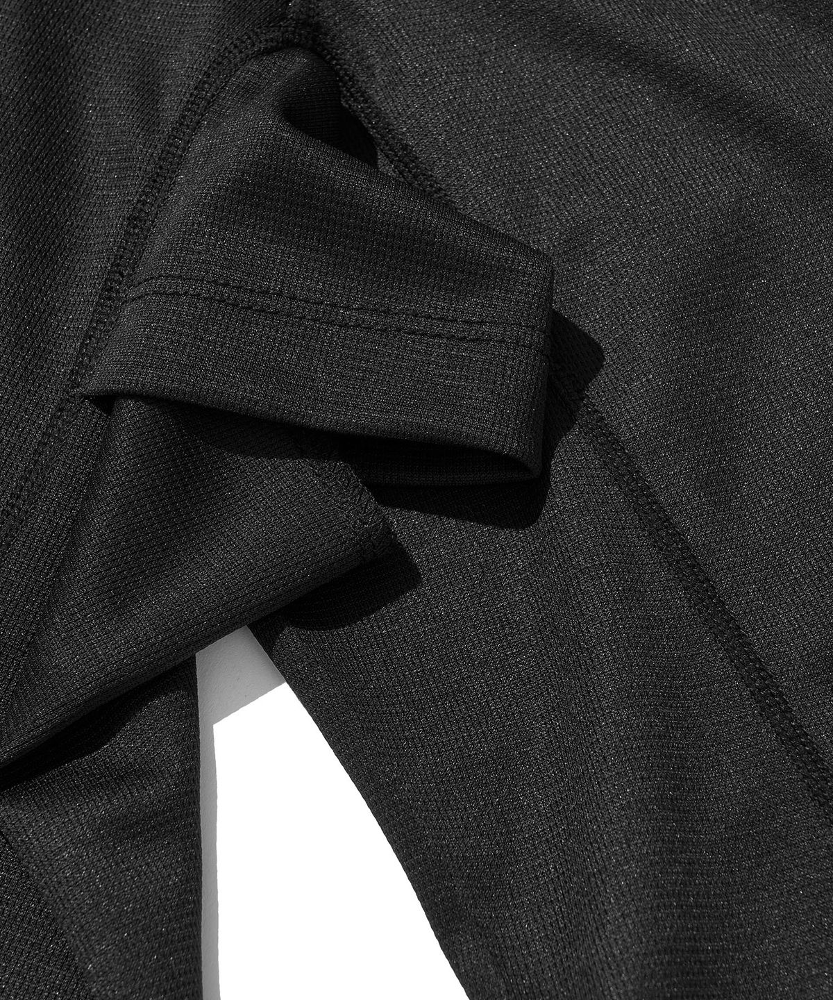 웰터 익스페리먼트(WELTER EXPERIMENT) BRISA PULLOVER HOODIE_BLACK