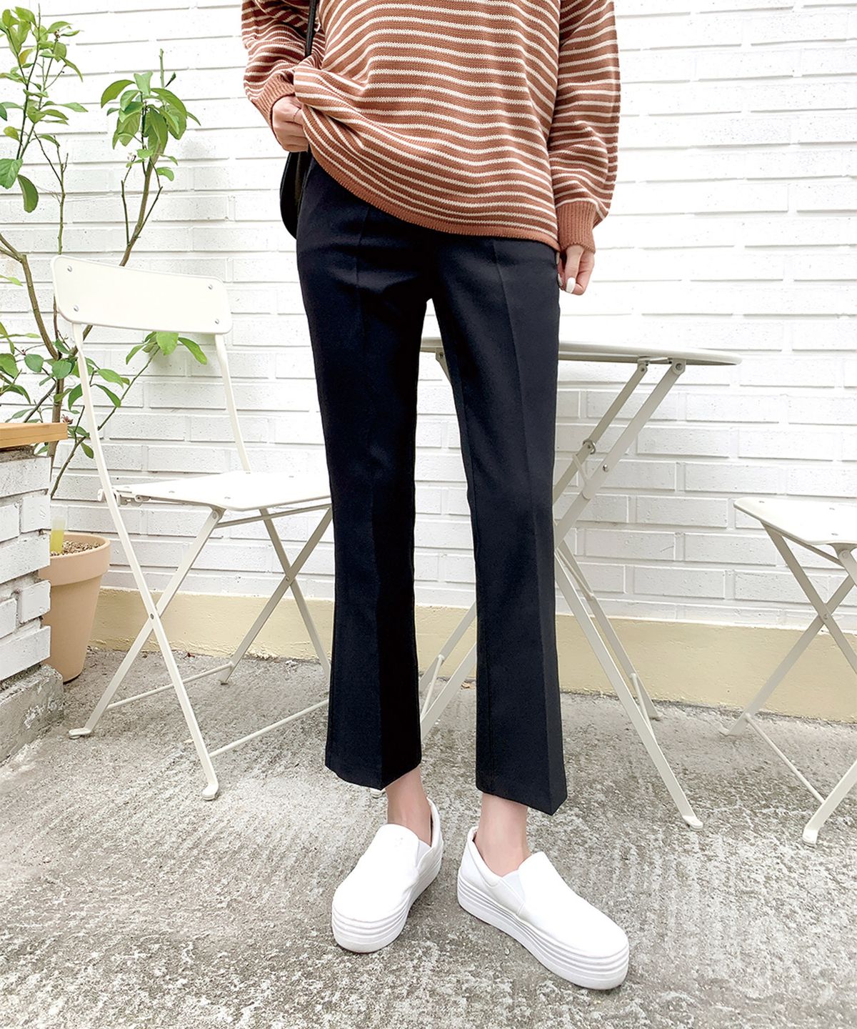 빼빼(BBAEBBAE) 국내제작 예쁜핏 심플 세미 부츠컷 슬랙스