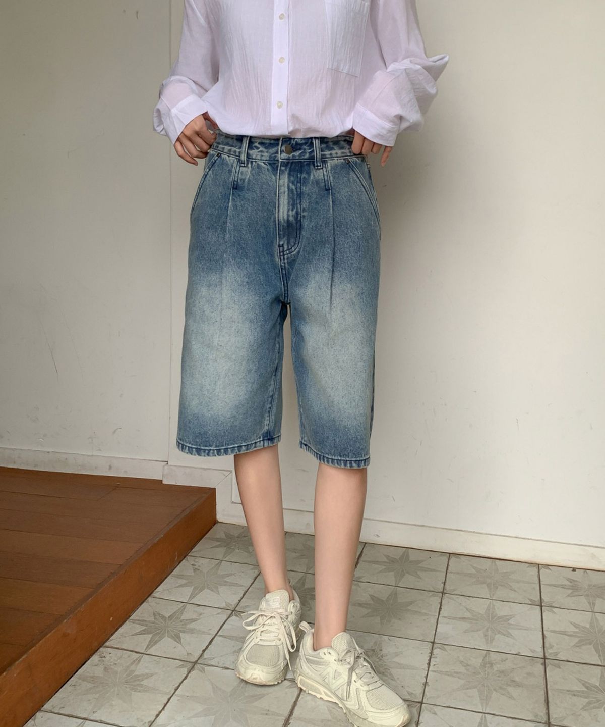 빼빼(BBAEBBAE) 원턱 버뮤다 데님 하프 반바지