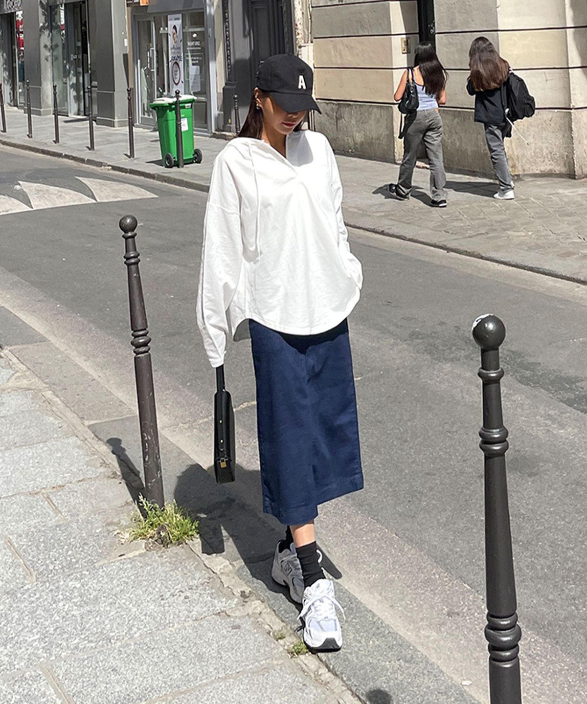 빼빼(BBAEBBAE) 국내 올밴딩 뒷트임 H라인 스판 데님 스커트
