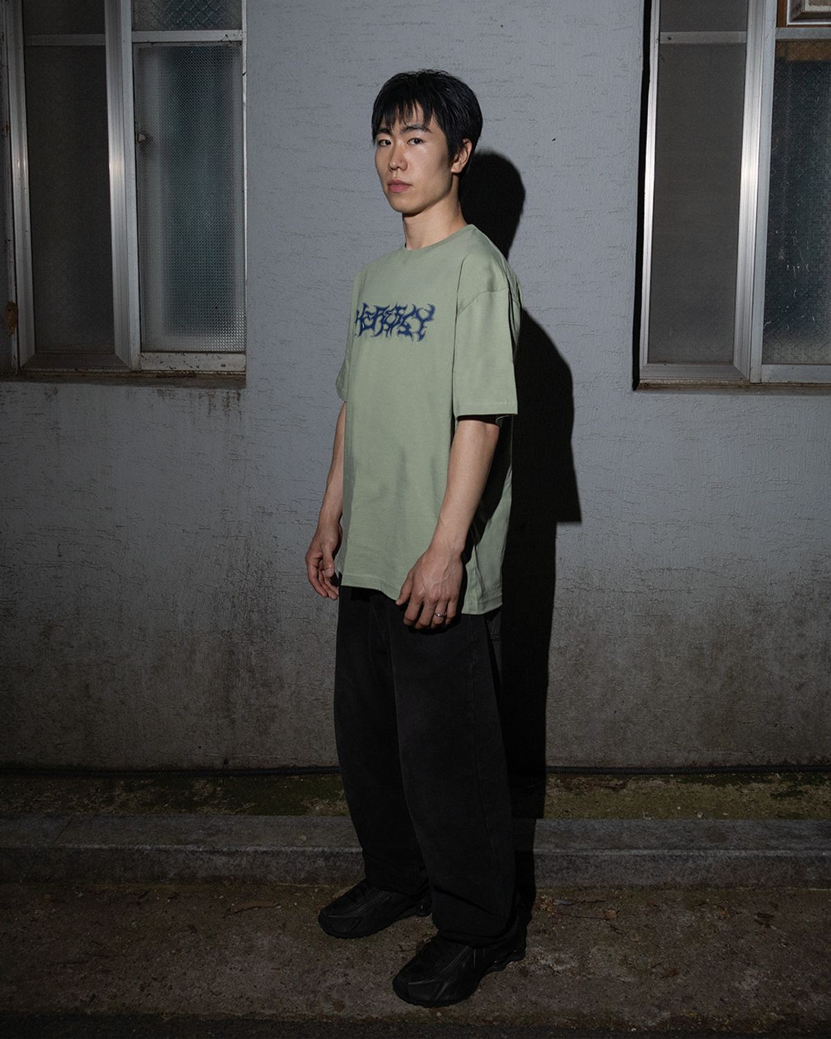 헤레시(HERESSY) LOGO HERESSY TEE GREEN