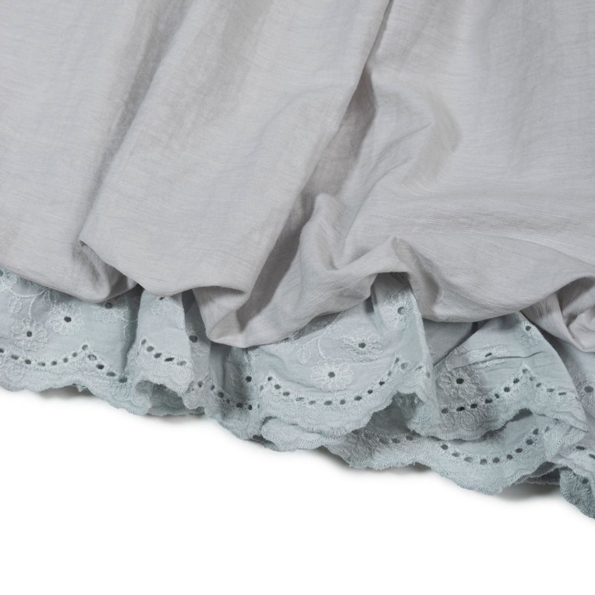 모아(MOAA) Puffy Petal Blouse (Dusty Cloud)