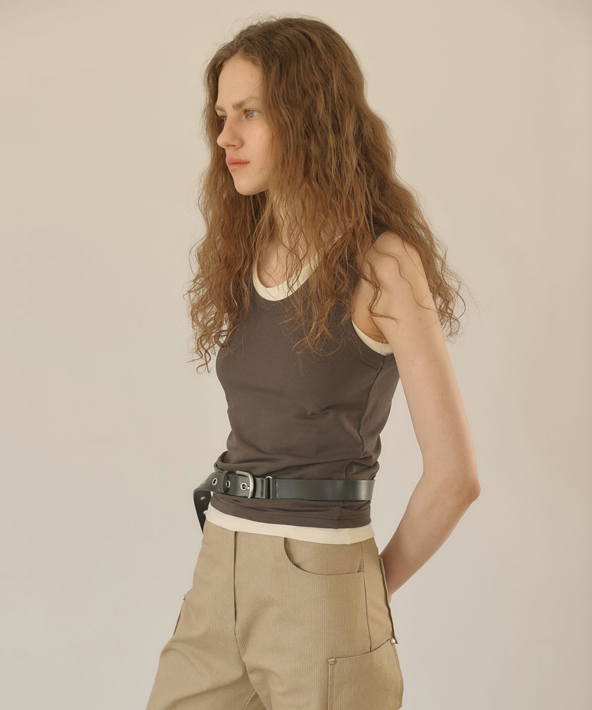 아우로(OURO) LOGO SLEEVELESS [ 5 COLORS ]