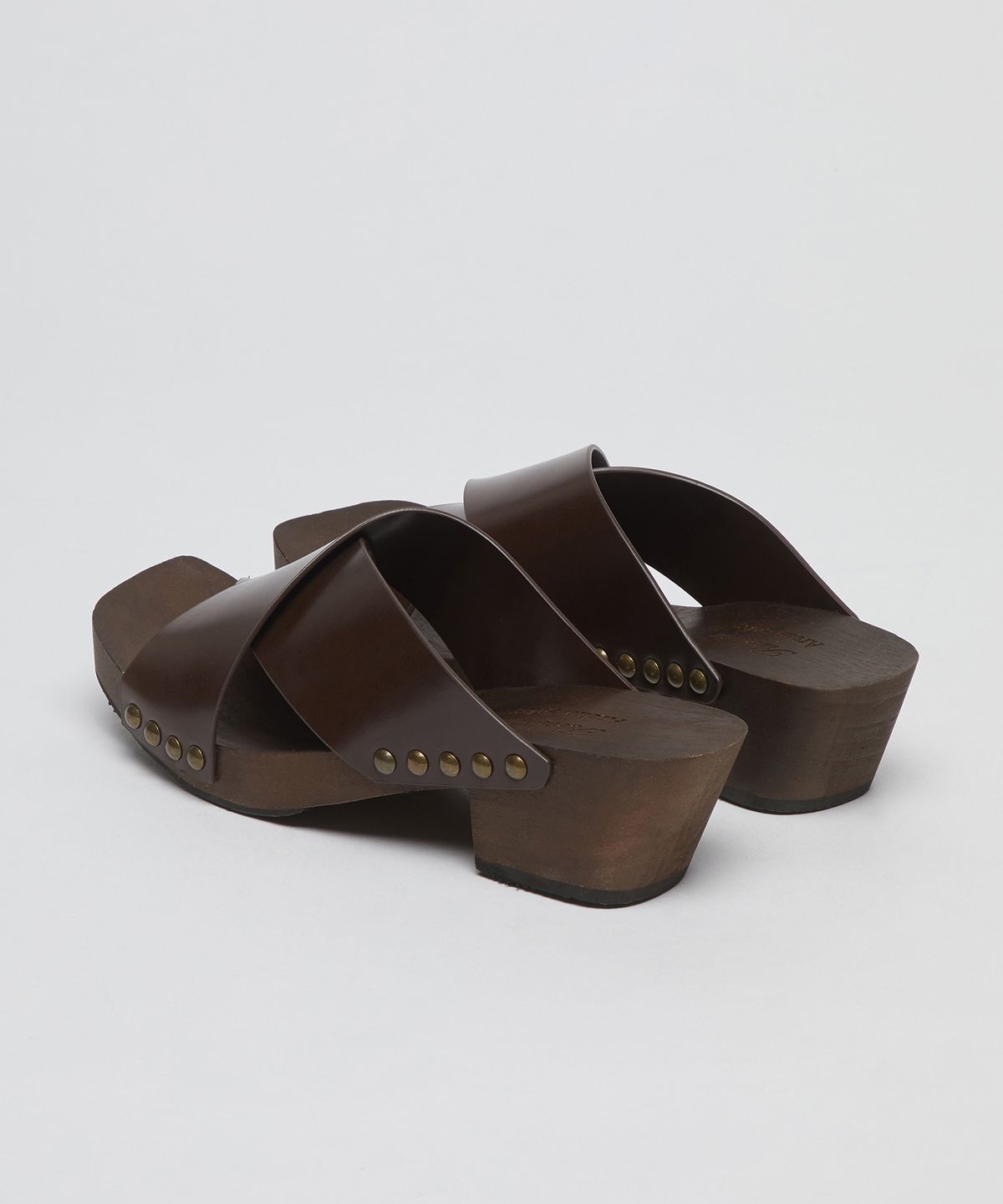 아카이브앱크(ARCHIVEPKE) [Archivepke x Ribbonbit] Strap clog(Brown)