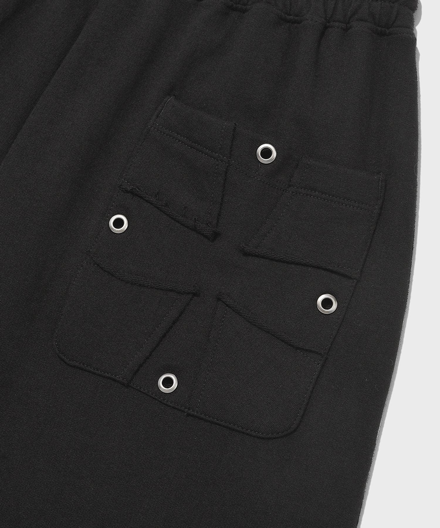 [SAINTPAIN]★25SS★CROSS APPLIQUE SWEAT SHORTS★関税込 MUSINSA | SAINTPAIN SP Cross Applique Sweatshorts Black