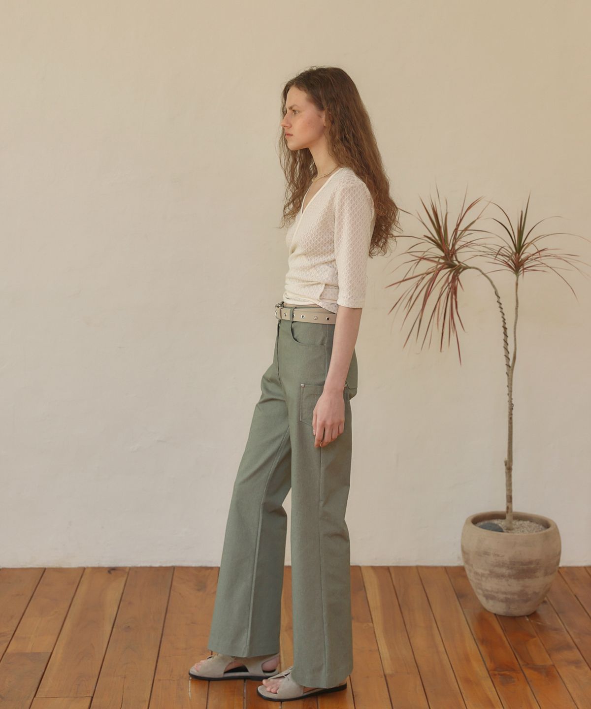 아우로(OURO) STRIPE STUD PANTS [ KHAKI ]