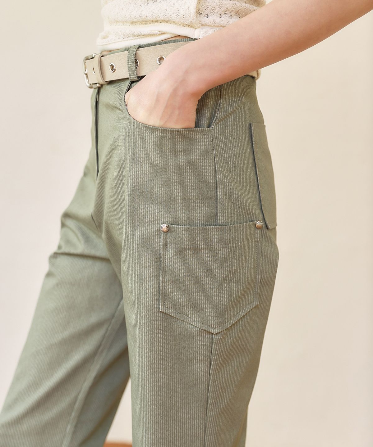 아우로(OURO) STRIPE STUD PANTS [ KHAKI ]