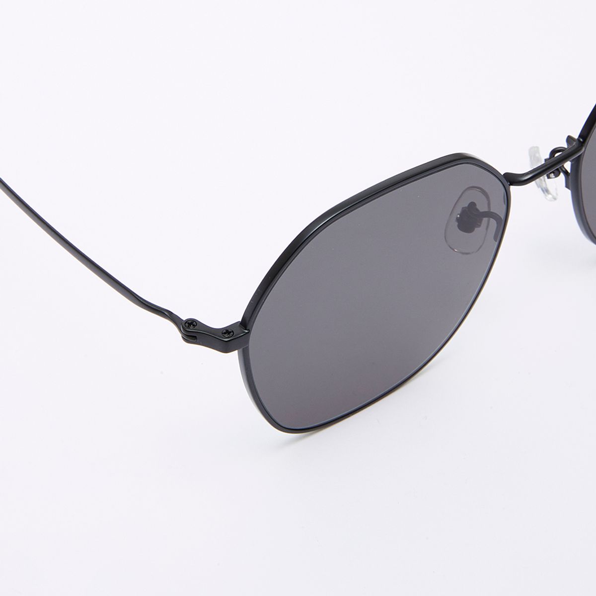 알로아이웨어(ALO EYEWEAR) [Air Titanium] AL2503 0909M 에어티타늄 헥사곤 블랙 선글라스
