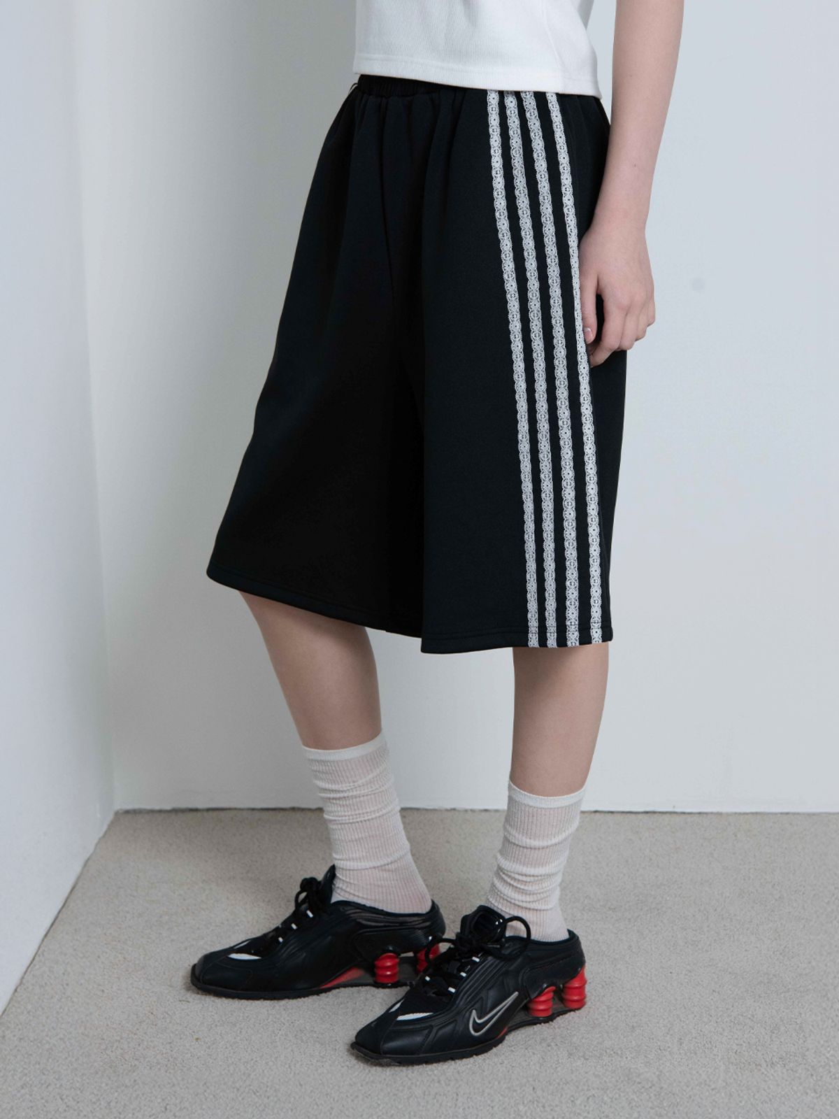 오피쉬(OAFISH) QUADRUPLE LACE TRACK SHORTS, BLACK