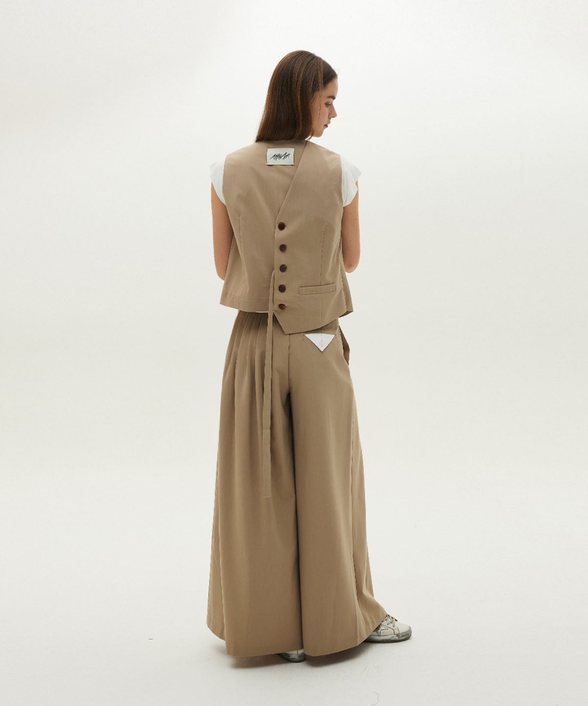 므아므(MMAM) Layered pin tuck slacks