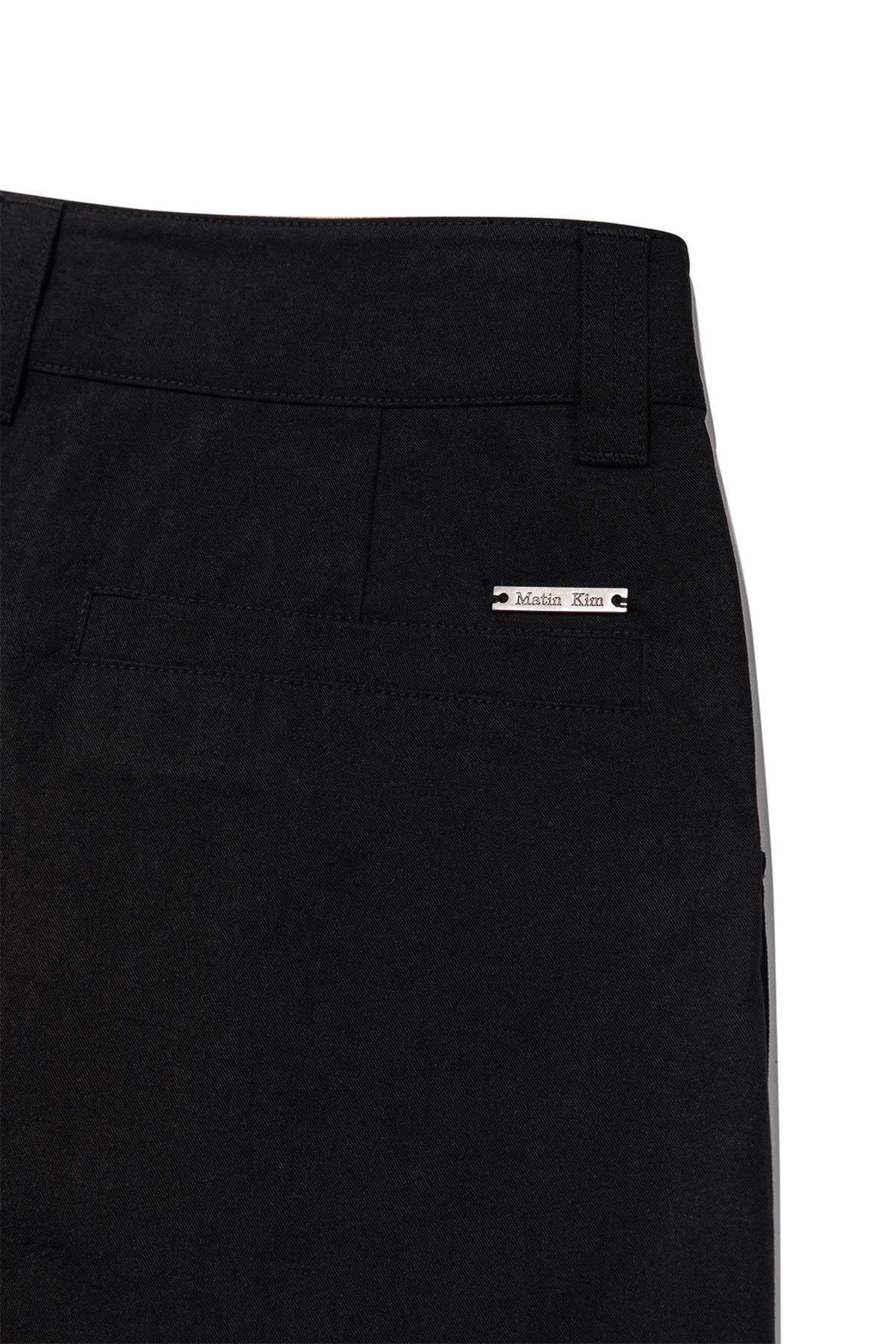 無料配送 ◆ MATIN KIM ◆ BIG POCKET VOLUME SHORTS MUSINSA | MATIN KIM BIG POCKET VOLUME SHORTS IN BLACK