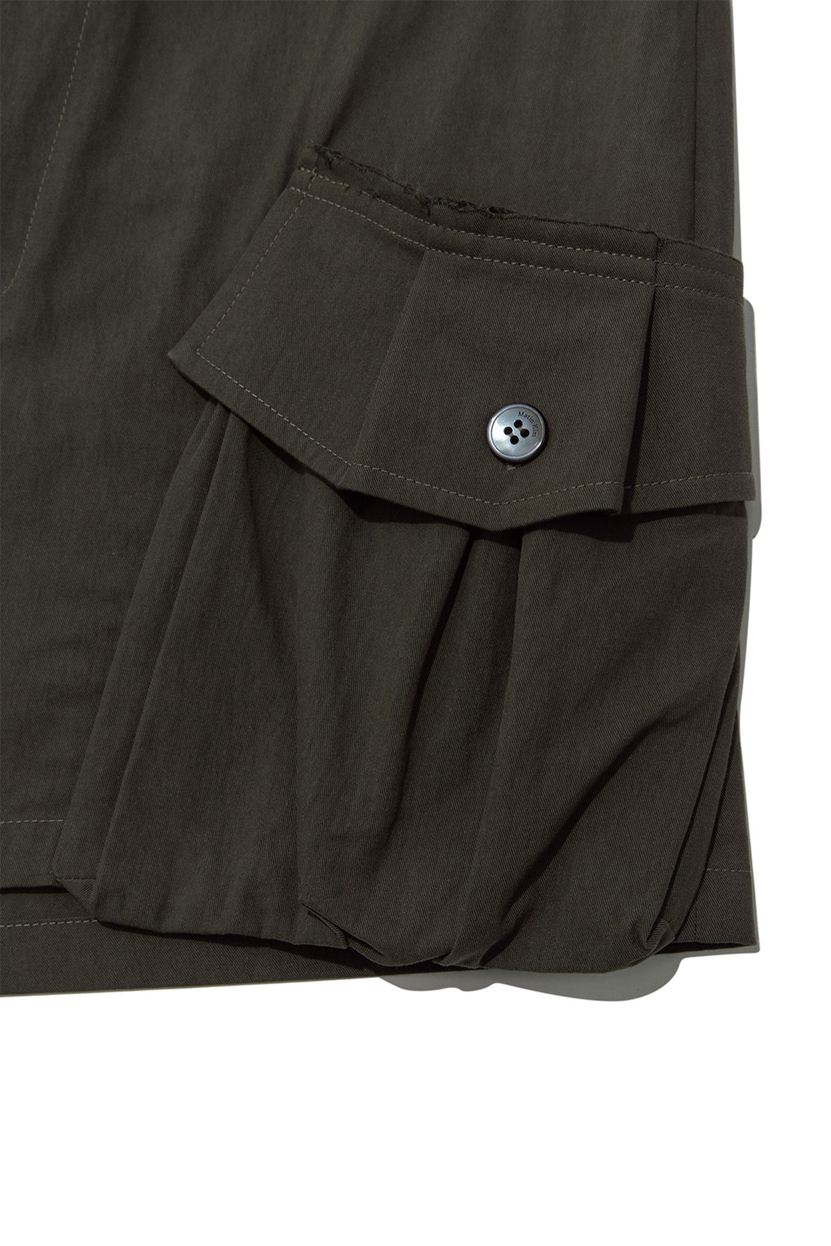 無料配送 ◆ MATIN KIM ◆ BIG POCKET VOLUME SHORTS MUSINSA公式 | MATIN KIM BIG POCKET VOLUME SHORTS IN KHAKI