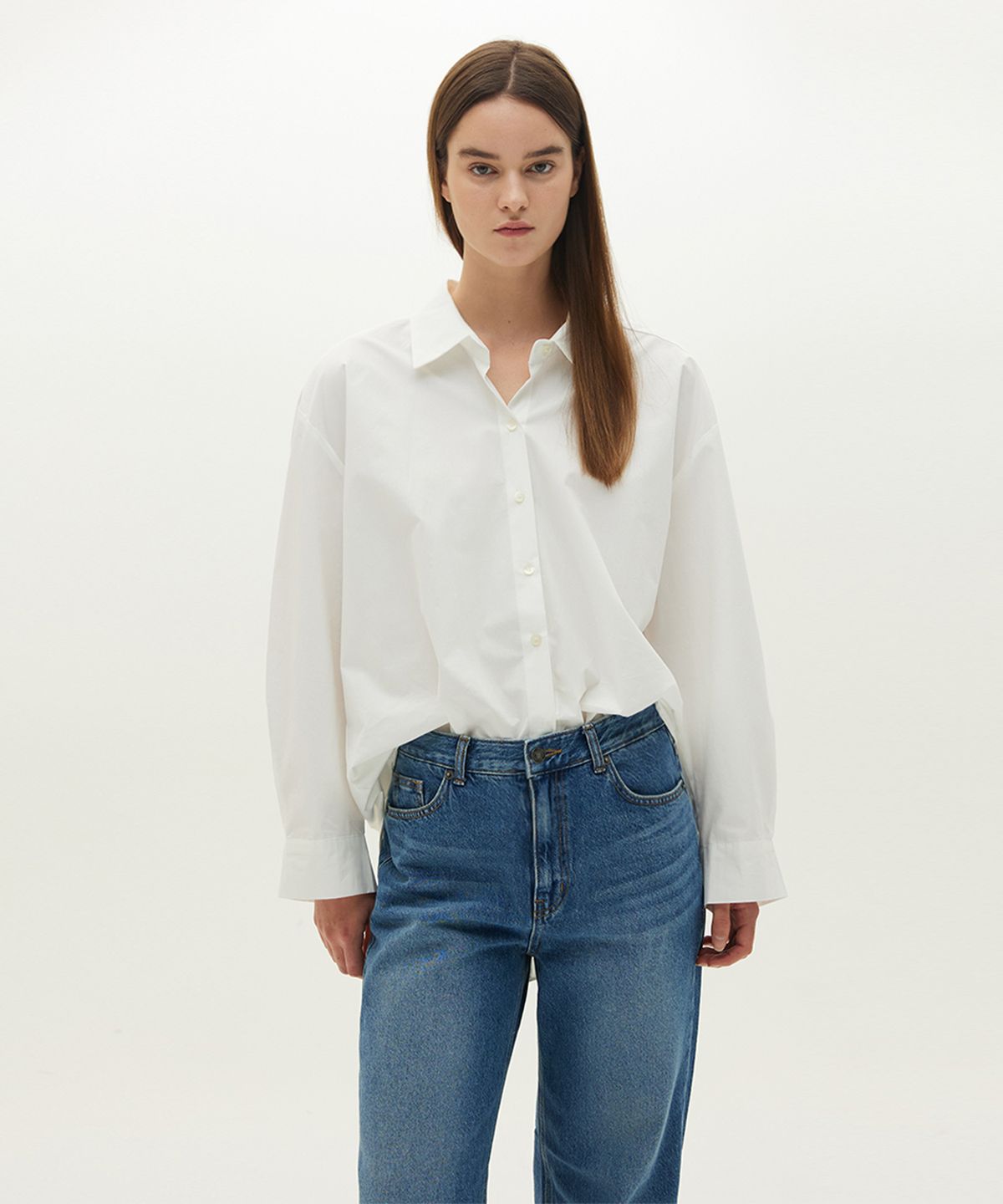 므아므(MMAM) Cutout back twist shirt