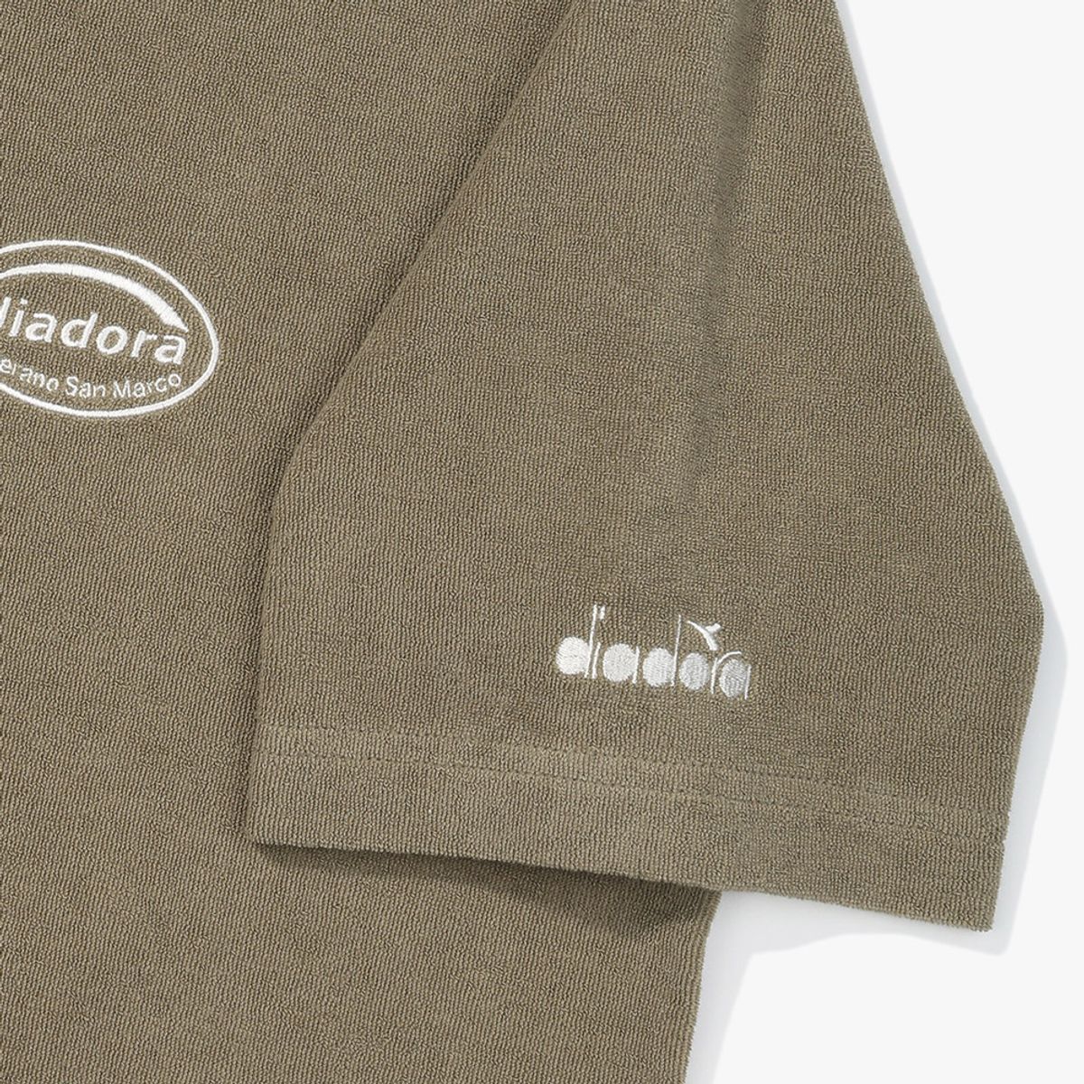 디아도라(diadora) 테리 카라 반팔 티셔츠 KHAKI