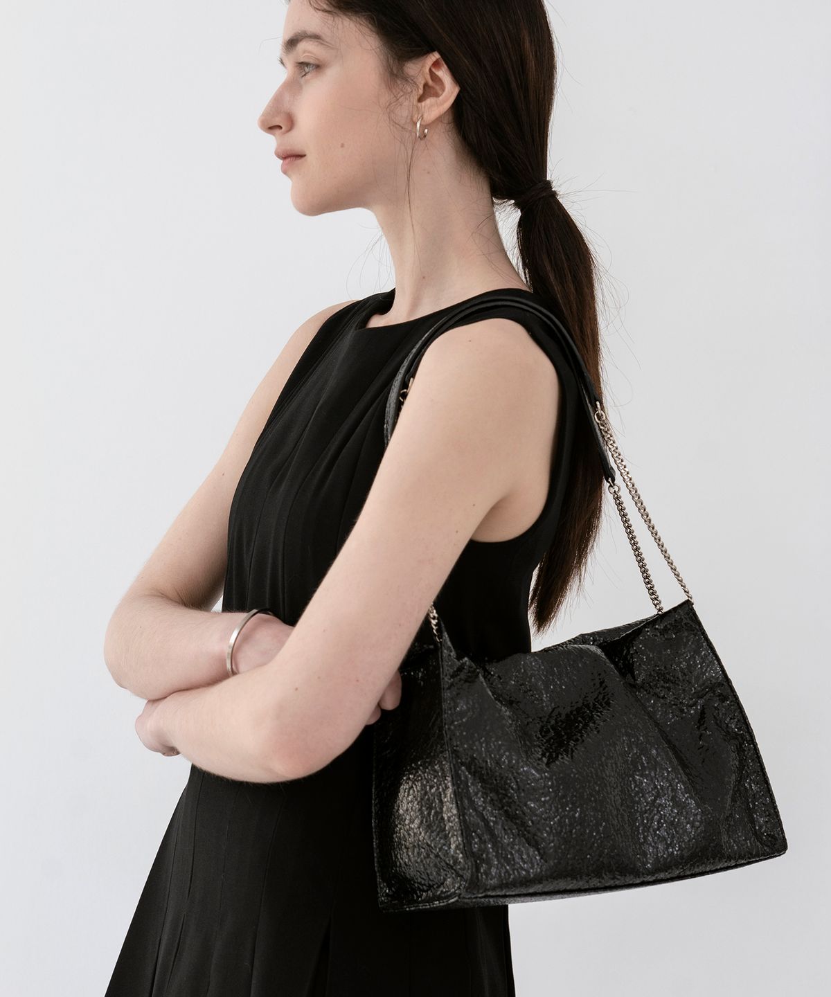 앤오즈(ANODDS) VELTA GLITTER chain shoulder bag 2 color