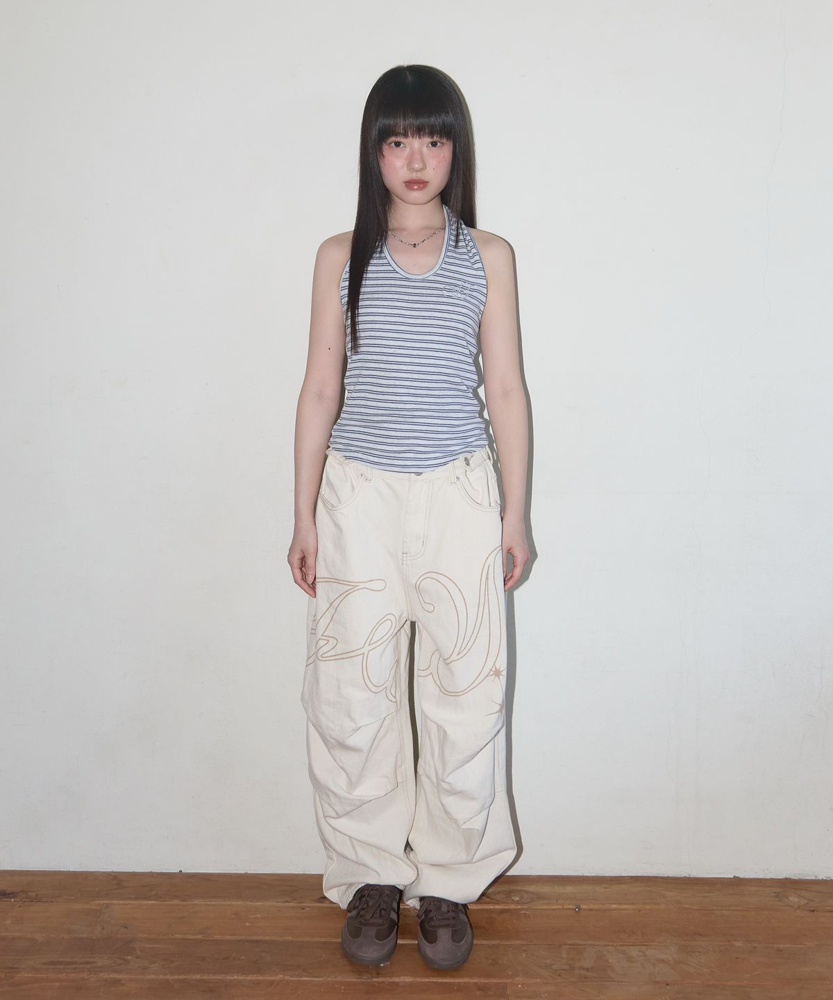 팬시클럽(FANCY CLUB) 스트라이프 오픈백 홀터넥 (BLUE) F25QB133
