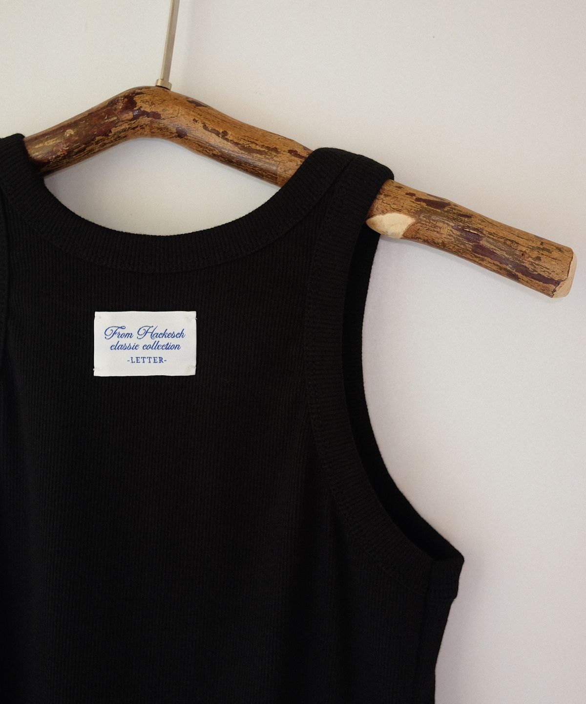 하케쉬(HACKESCH) Day Sleeveless_Black