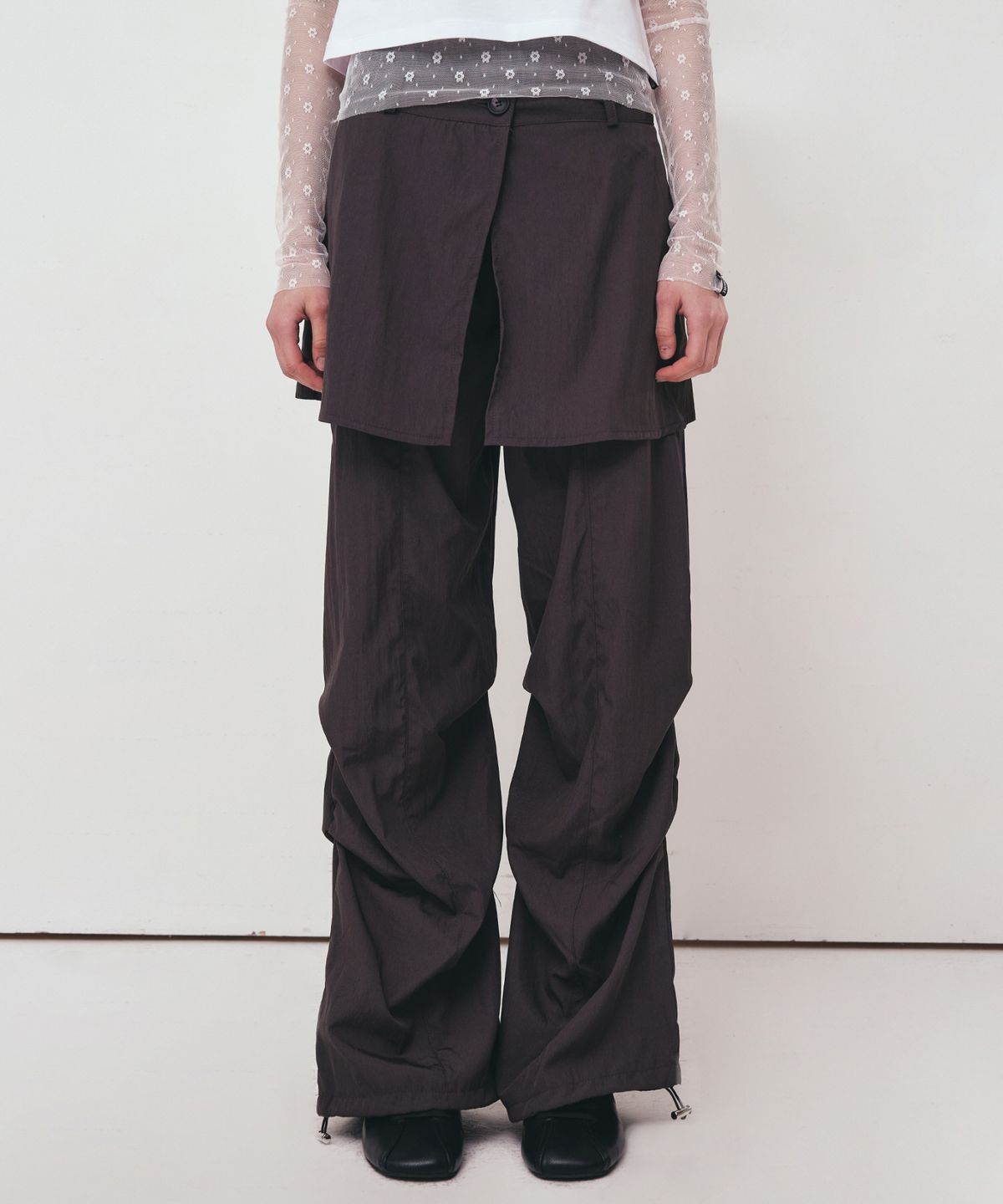 닉앤니콜(NICK&NICOLE) LAYERED SKIRT PANTS_CHARCOAL