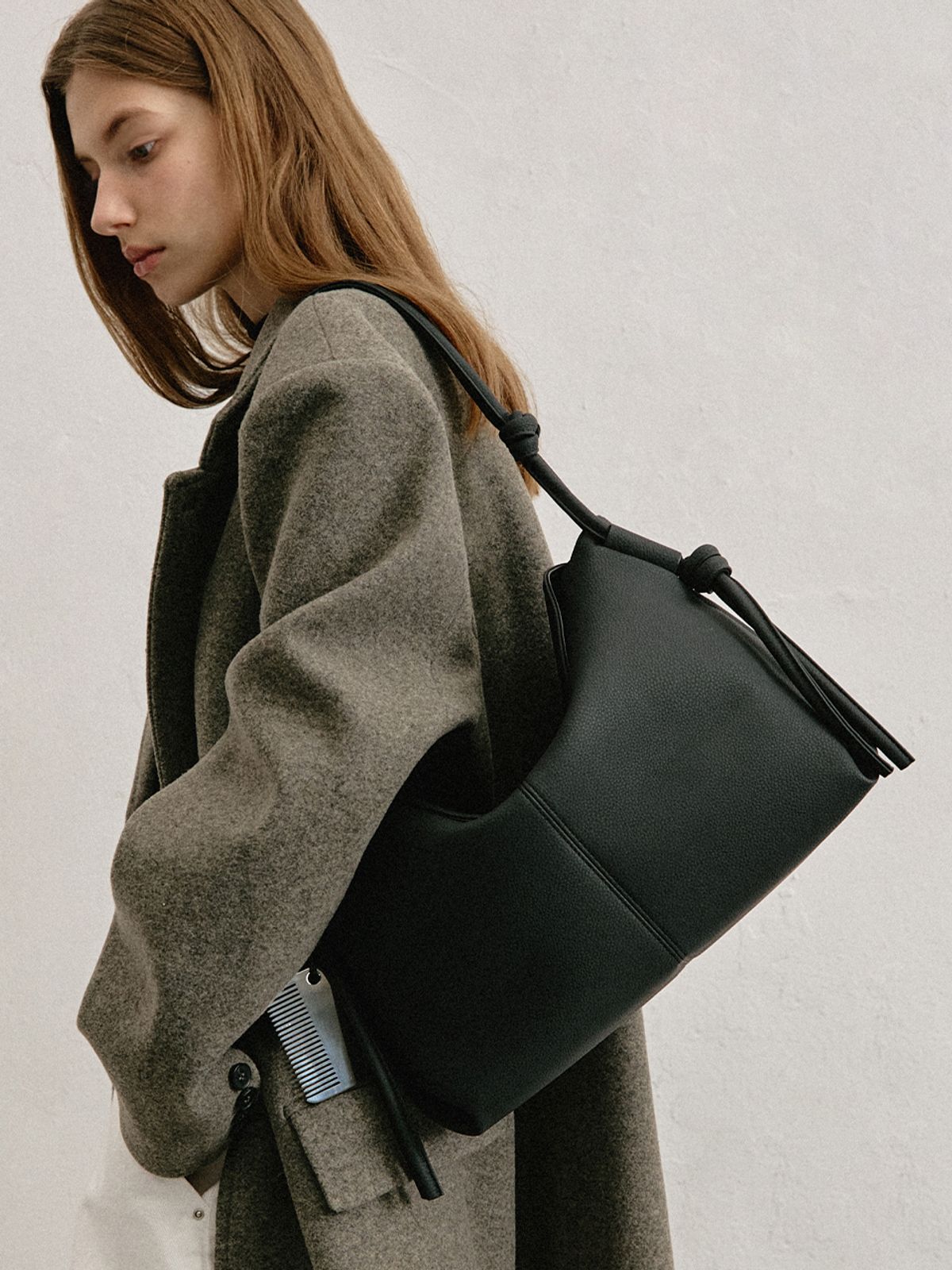 모어모르(MOREMORR) nodi bag 호보백 black
