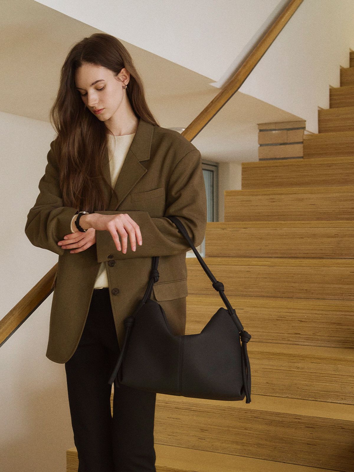 모어모르(MOREMORR) nodi bag 호보백 black