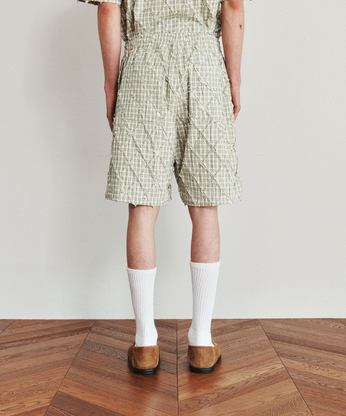 호이테(HEUTE) ARGYLE BANDING SHORTS (LIGHT KHAKI)