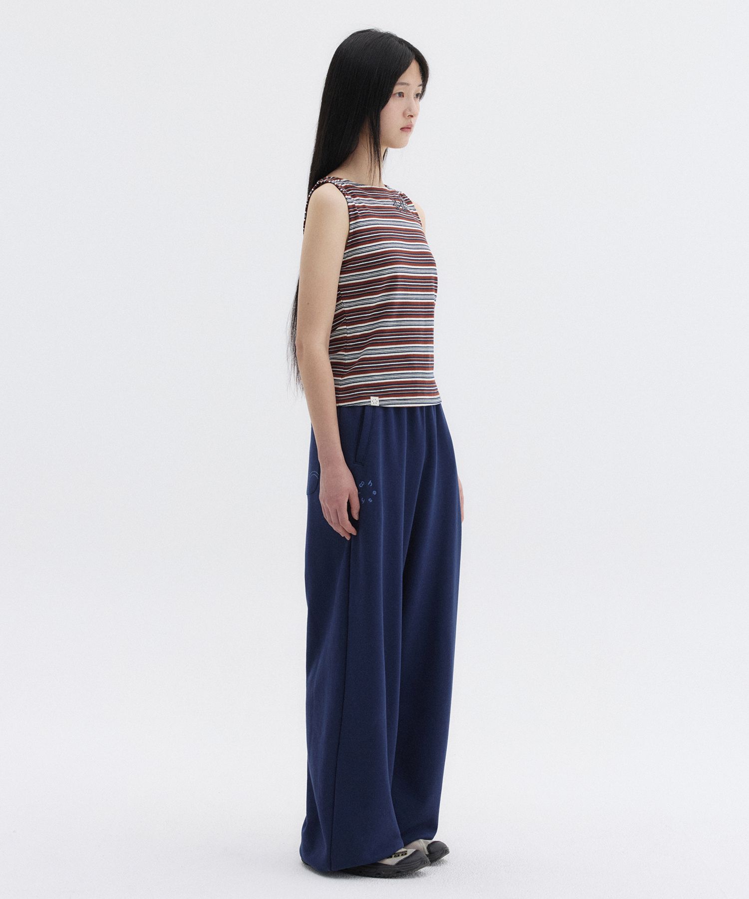 MUSINSA | OHESHIO STAR BOAT NECK SLEEVELESS, BROWN