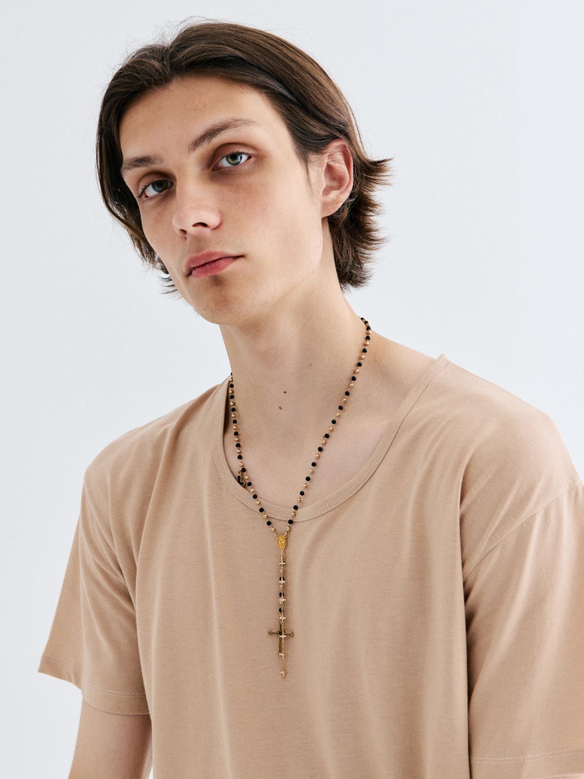고저(GOZER) UNDER HALF T-SHIRT_LIGHT BEIGE