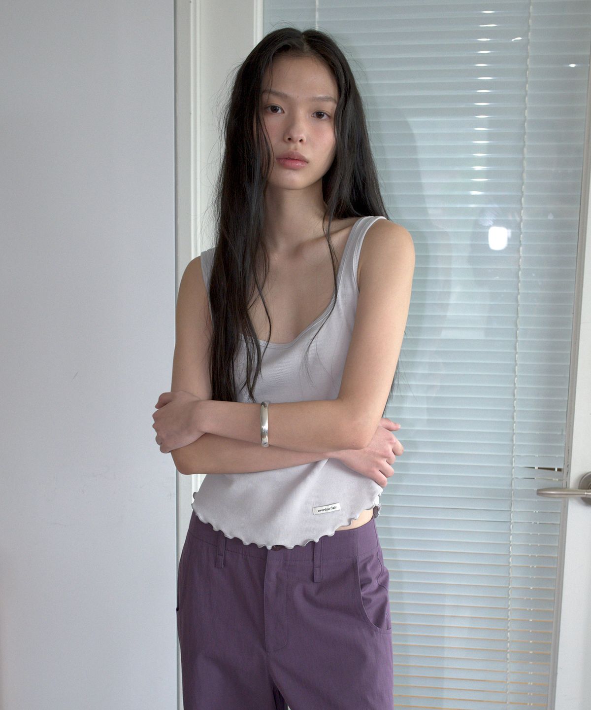 오버듀플레어(OVERDUEFLAIR) RIBBED SQUARE NECK SLEEVELESS_LIGHT GREY