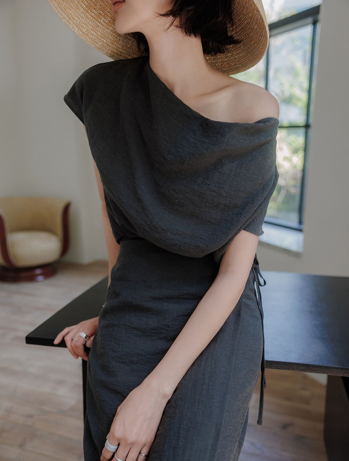 메무아(MEMUA) 린넨블랜드 웨이브 블라우스