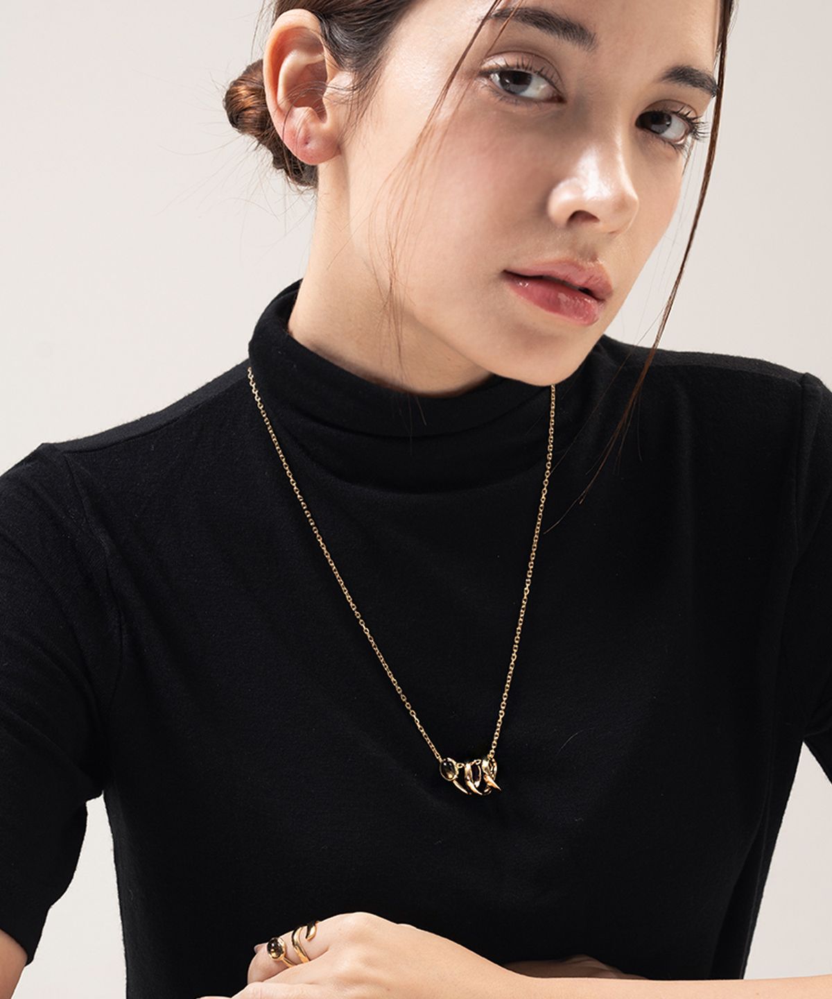 제이누이(JNUI) 제이누이 스파이럴 네크리스 목걸이 14k gold plated