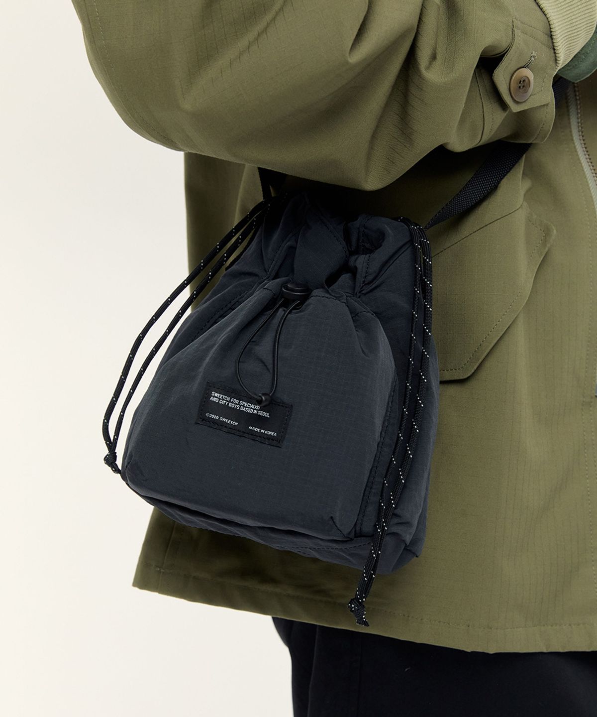 스위치(SWEETCH) STRING MINI CROSS 001 Dawn Black