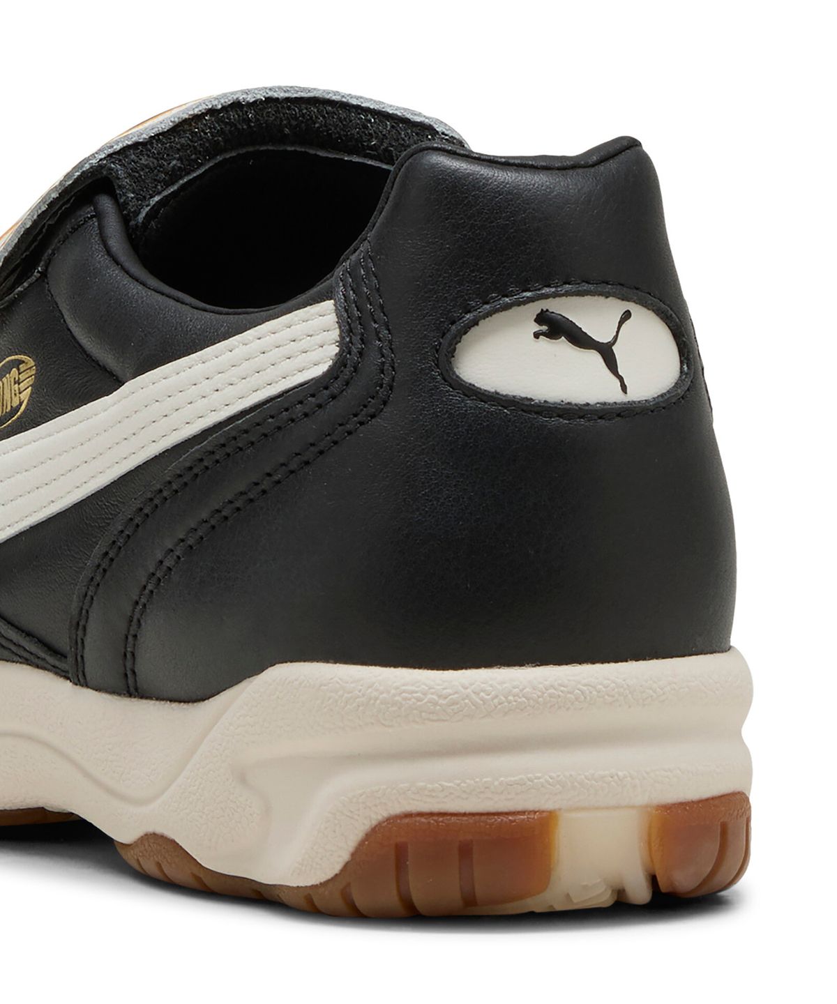 푸마(PUMA) 킹 인도어 - 블랙:웜화이트 / 401683-01