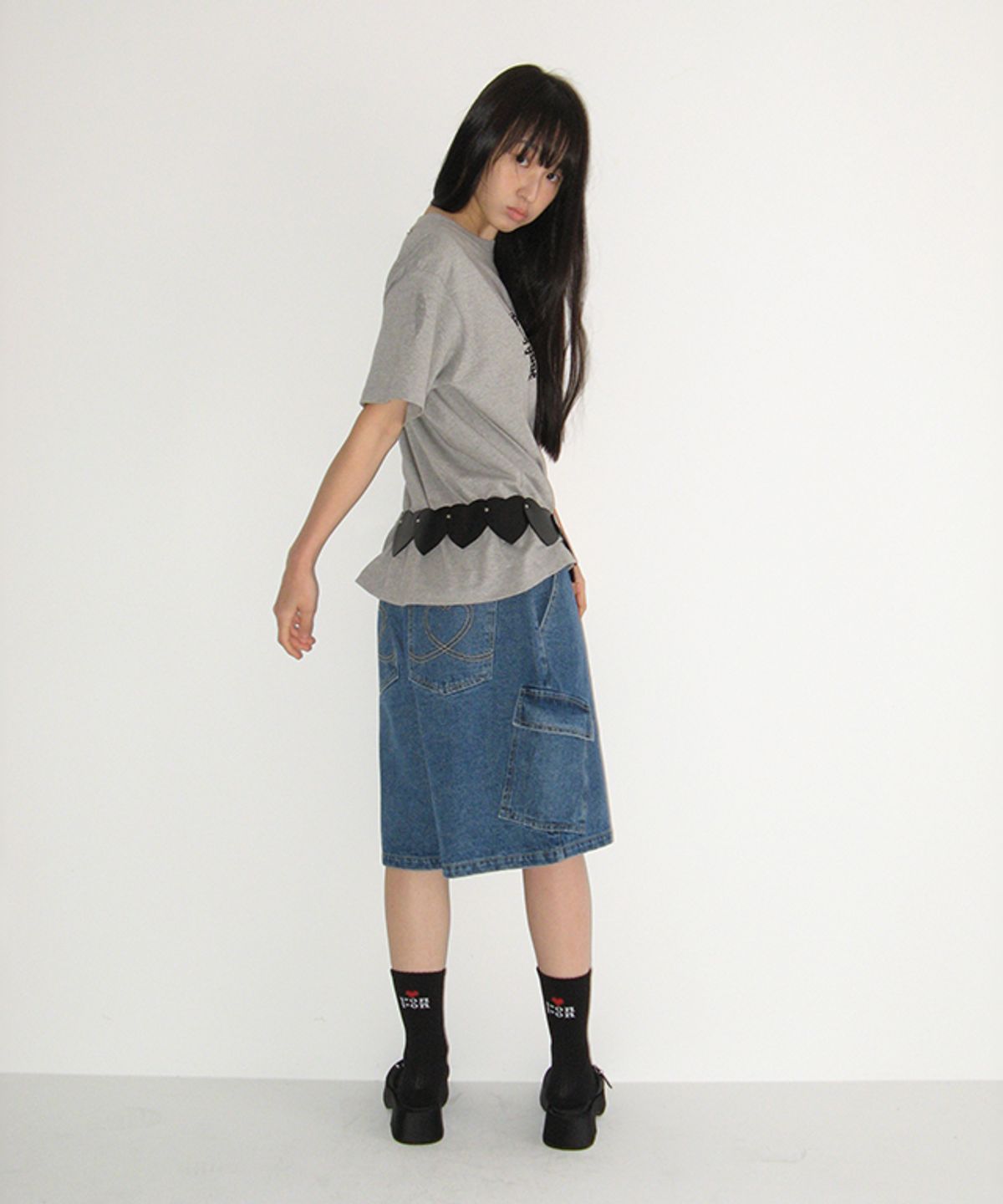 론론(RONRON) DOT LOGO BASIC FIT T SHIRT GREY
