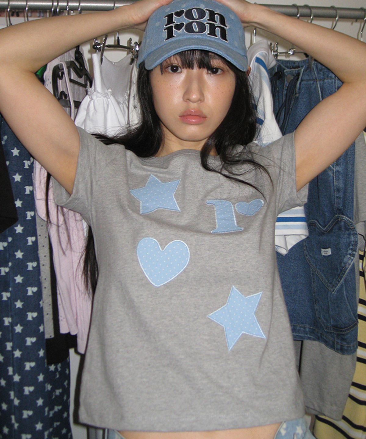 론론(RONRON) FIGURE SHAPE APPLIQUE T SHIRT GREY