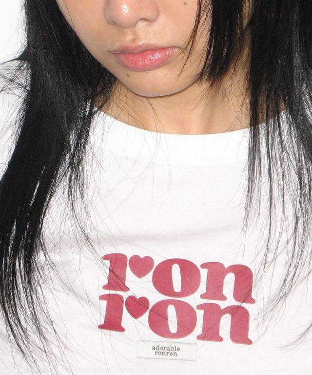 ★大人気★[RONRON]LABEL LOGO CROP T SHIRT ★早期完売★ MUSINSA | RONRON LABEL LOGO CROP T SHIRT WHITE RED
