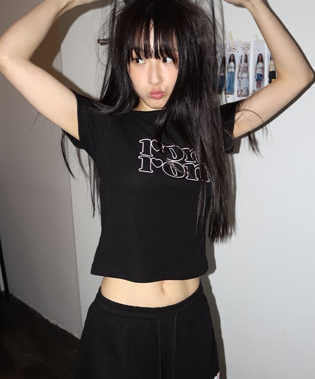 クロップド人気【ronron】LINE LOGO SLIM CROP T SHIRT★3色 MUSINSA | RONRON LINE LOGO SLIM CROP T SHIRT BLACK