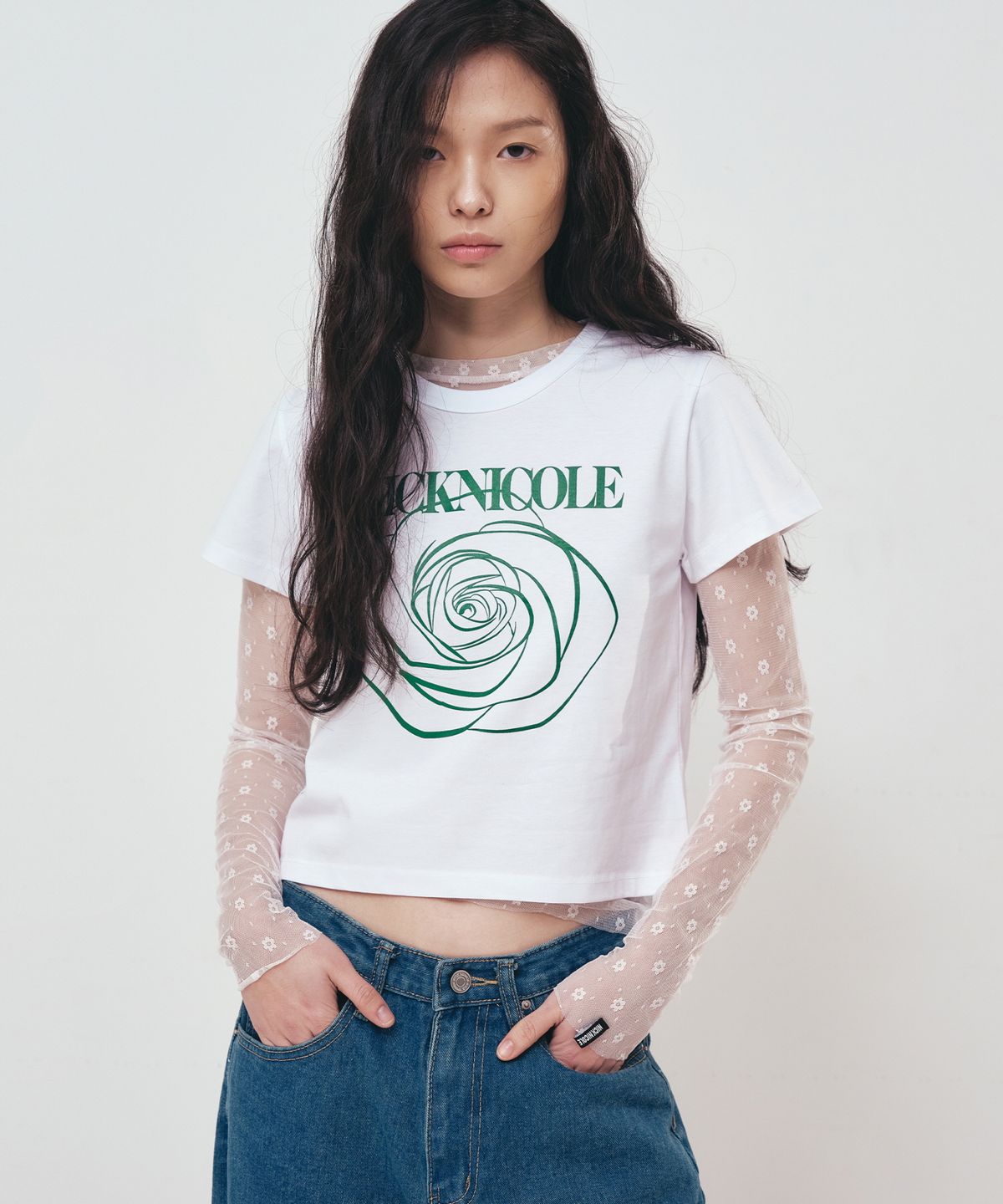 닉앤니콜(NICK&NICOLE) ROSE SIGNATURE CROP TOP_WHITE GREEN