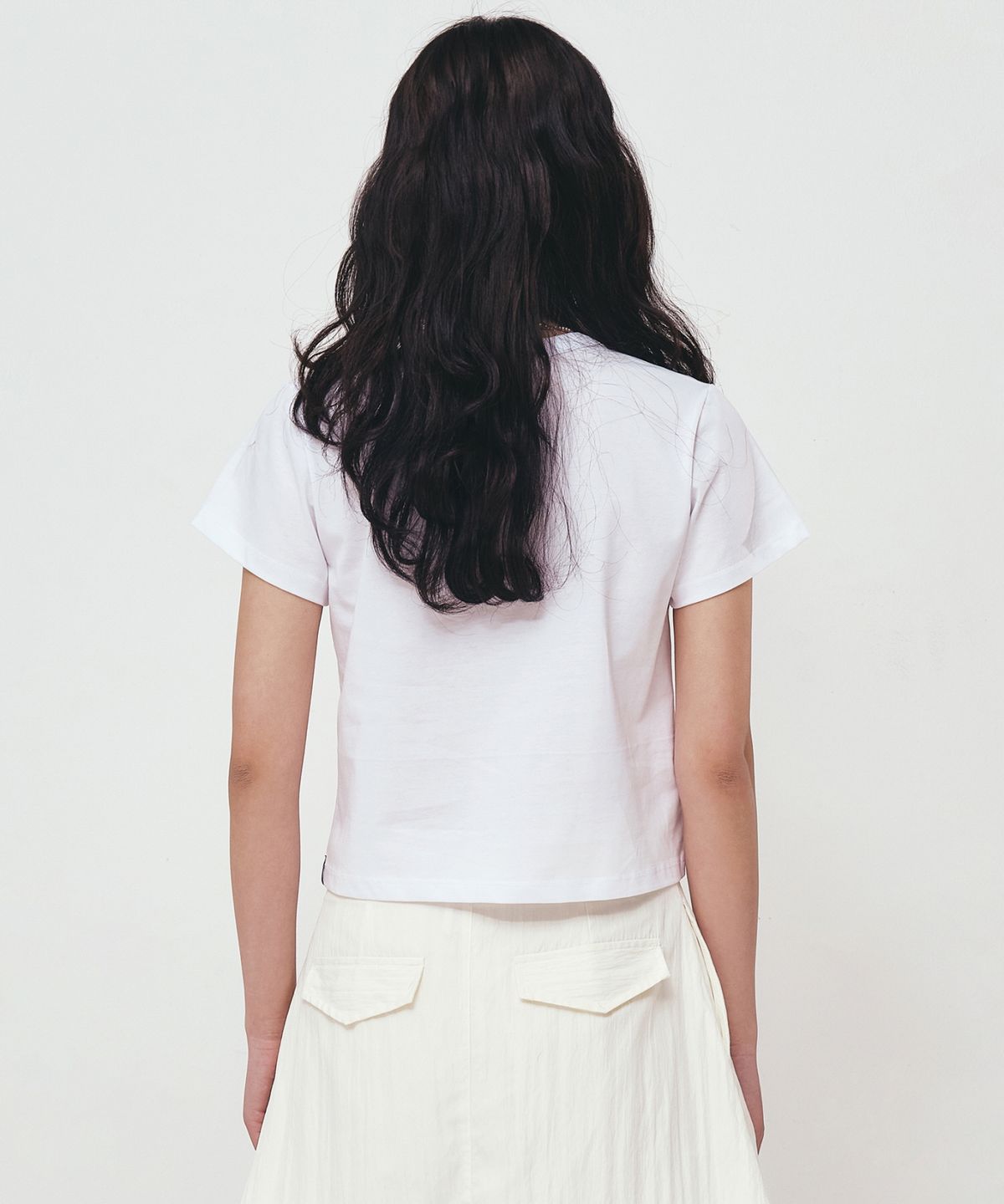 닉앤니콜(NICK&NICOLE) ROSE SIGNATURE CROP TOP_WHITE PINK