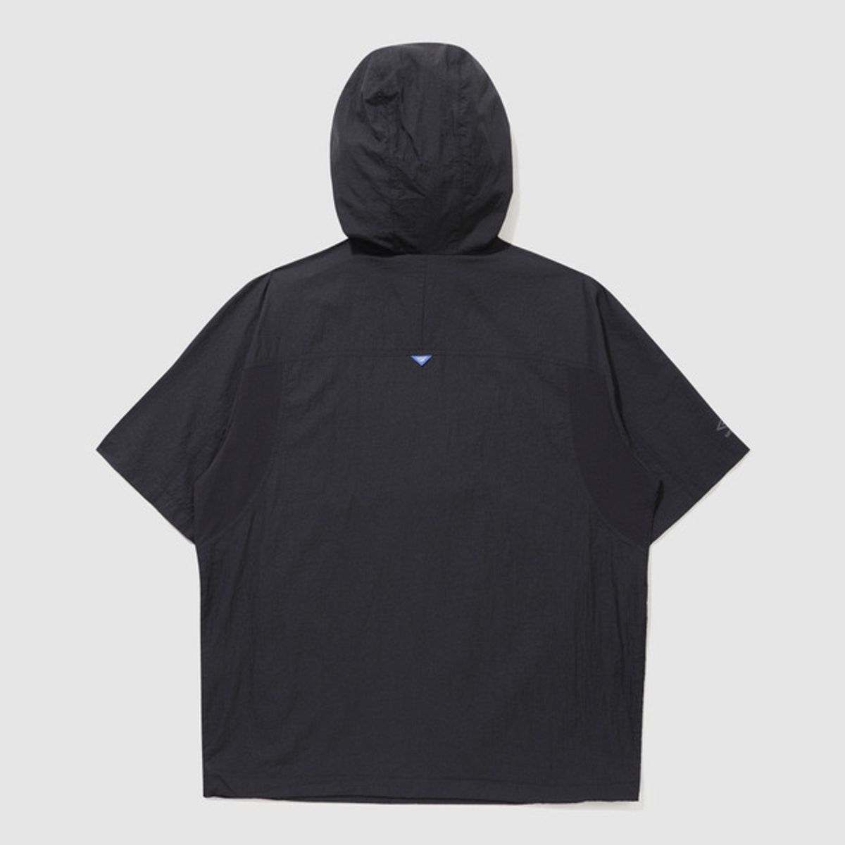 엄브로(UMBRO) 라이트브리즈 쿨링 반팔 후드 아노락 블랙(UQ223CWT66)